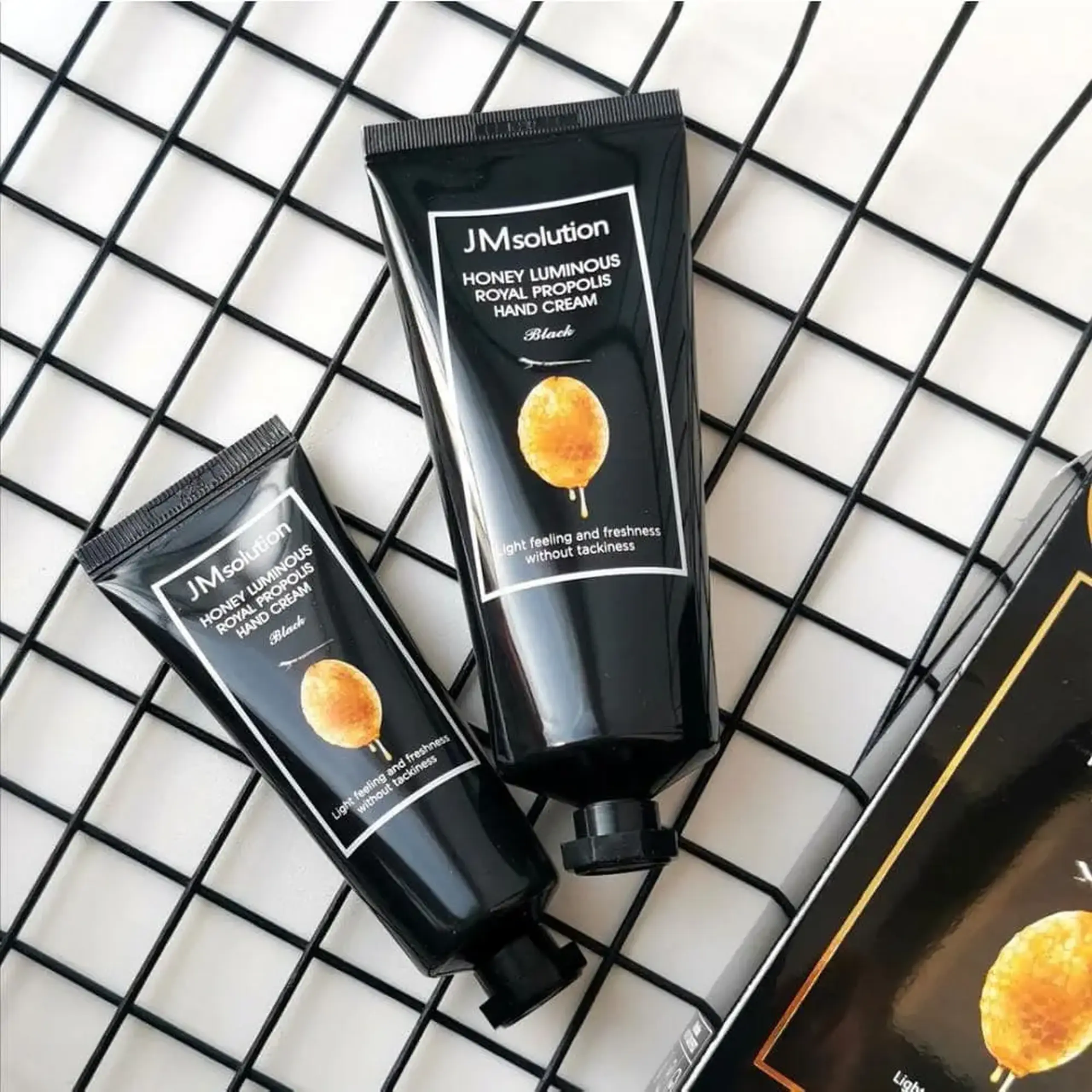 Set creme de mâini JMsolution Honey Luminous Royal Propolis Hand Cream 100+50ml