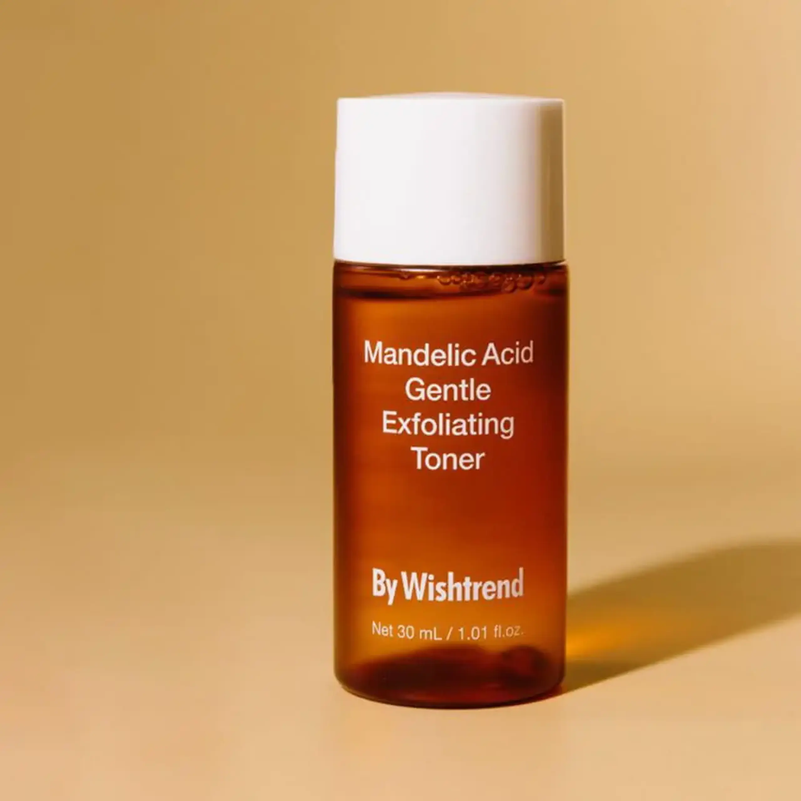 Toner exfoliant delicat cu 5% acid mandelic By Wishtrend Mandelic Acid Gentle Exfoliating Toner 30ml
