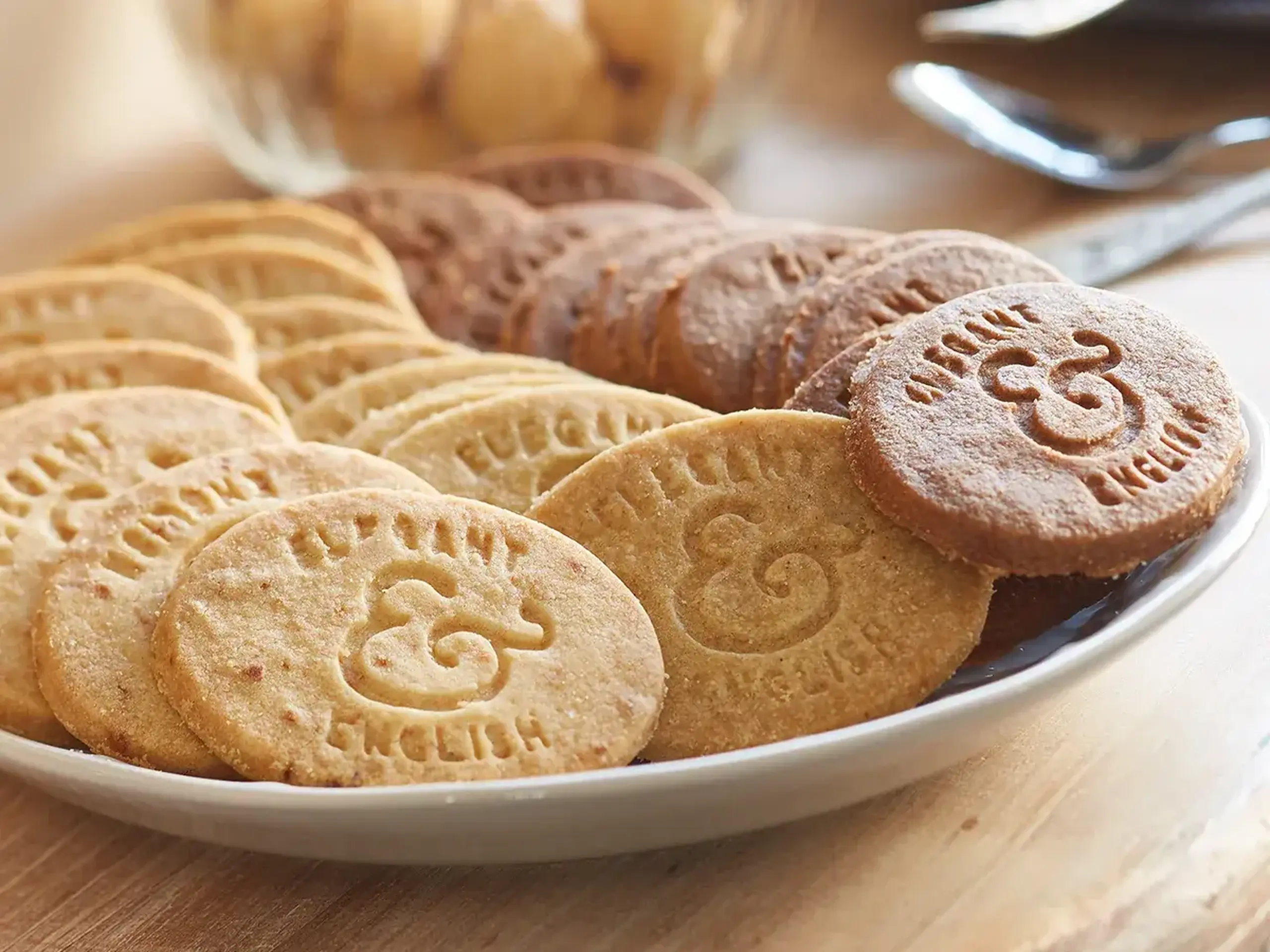 Biscuiți englezești Shortbread cu mere și vanilie Elegant & English