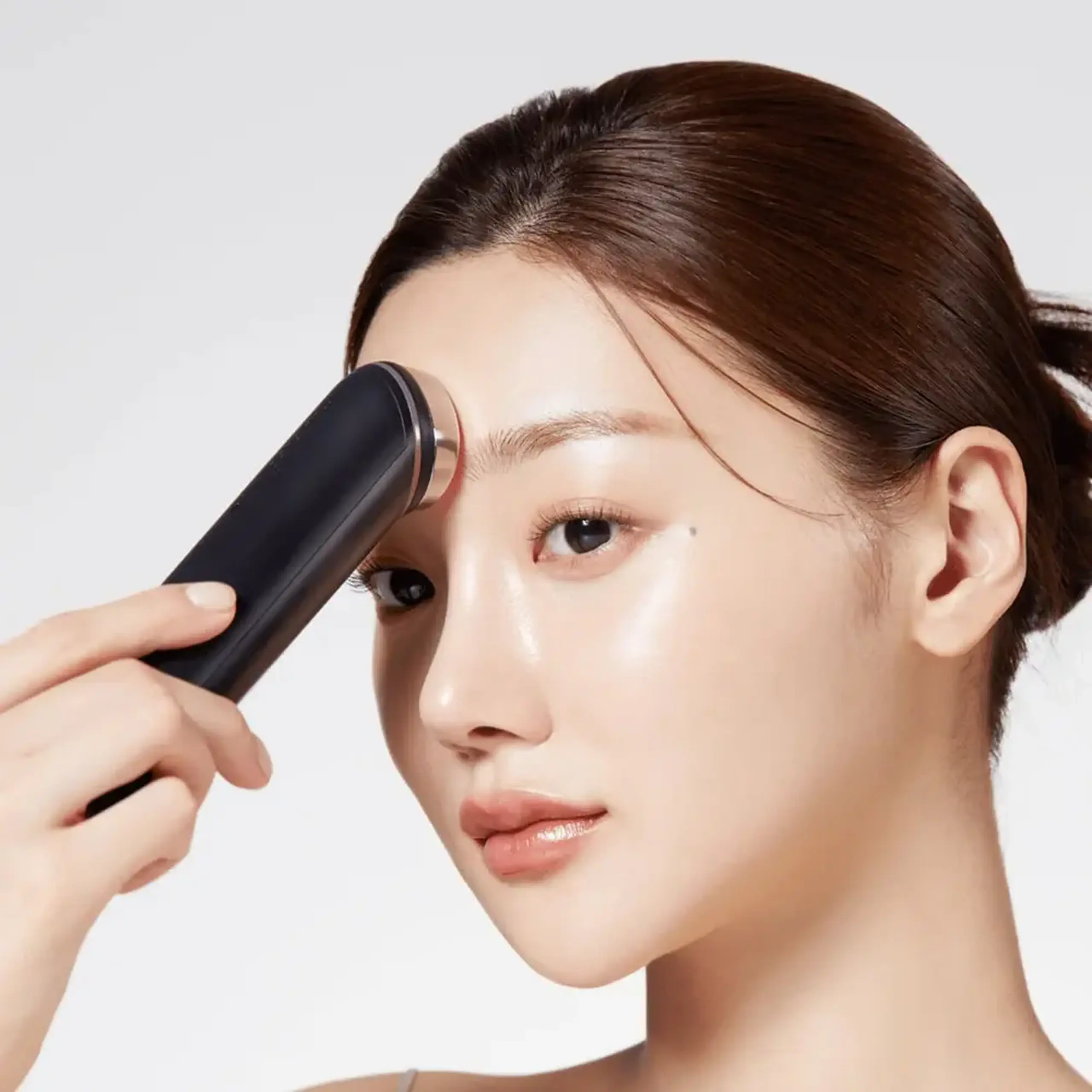 Beauty device Medicube Age-R Booster Pro