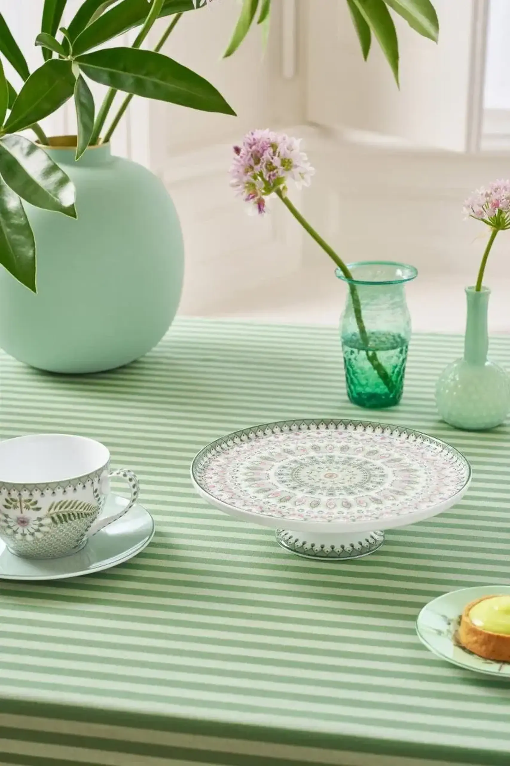 Suport pentru tort 21cm Lily & Lotus verde deschis