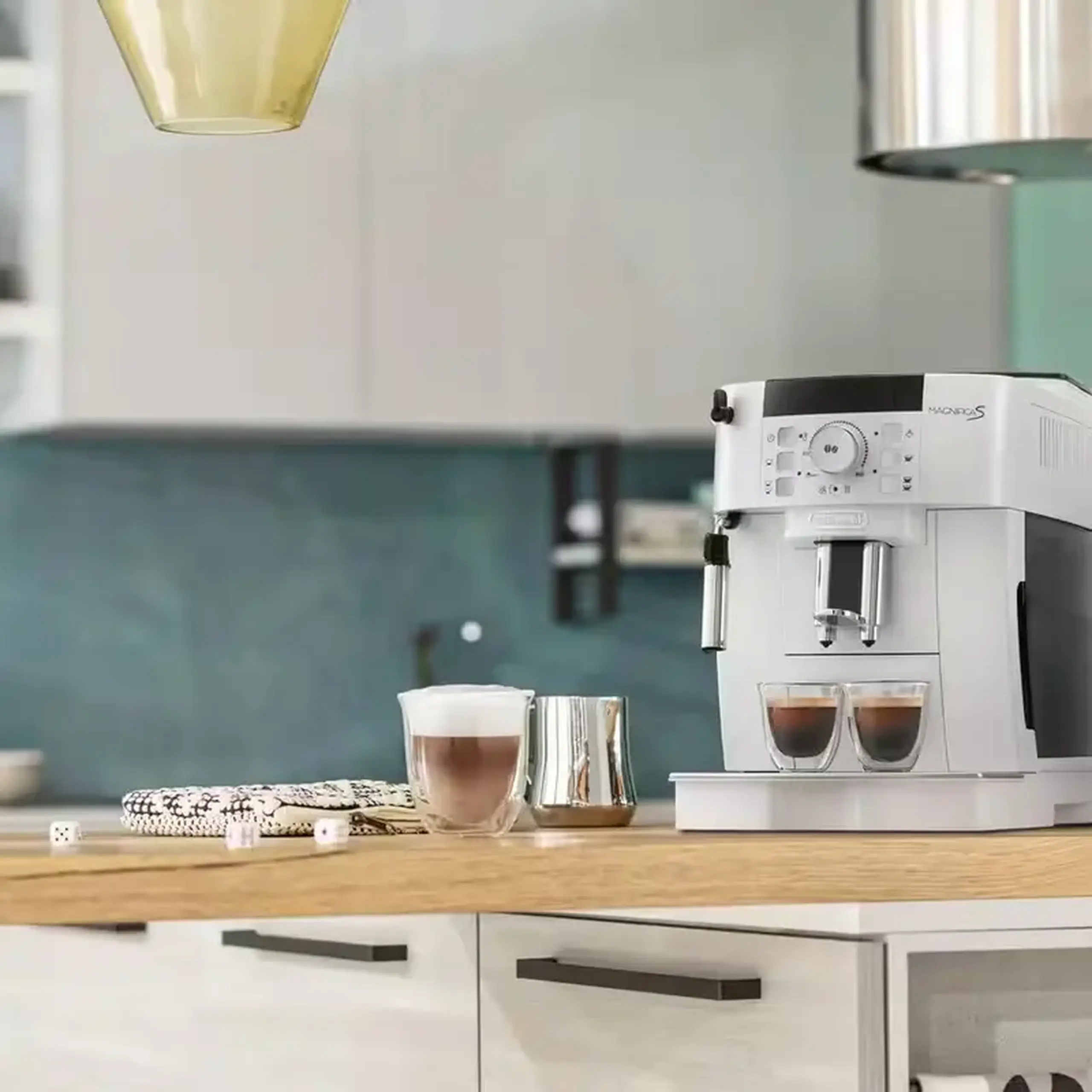 Espressor automat Delonghi ECAM22.110, Alb