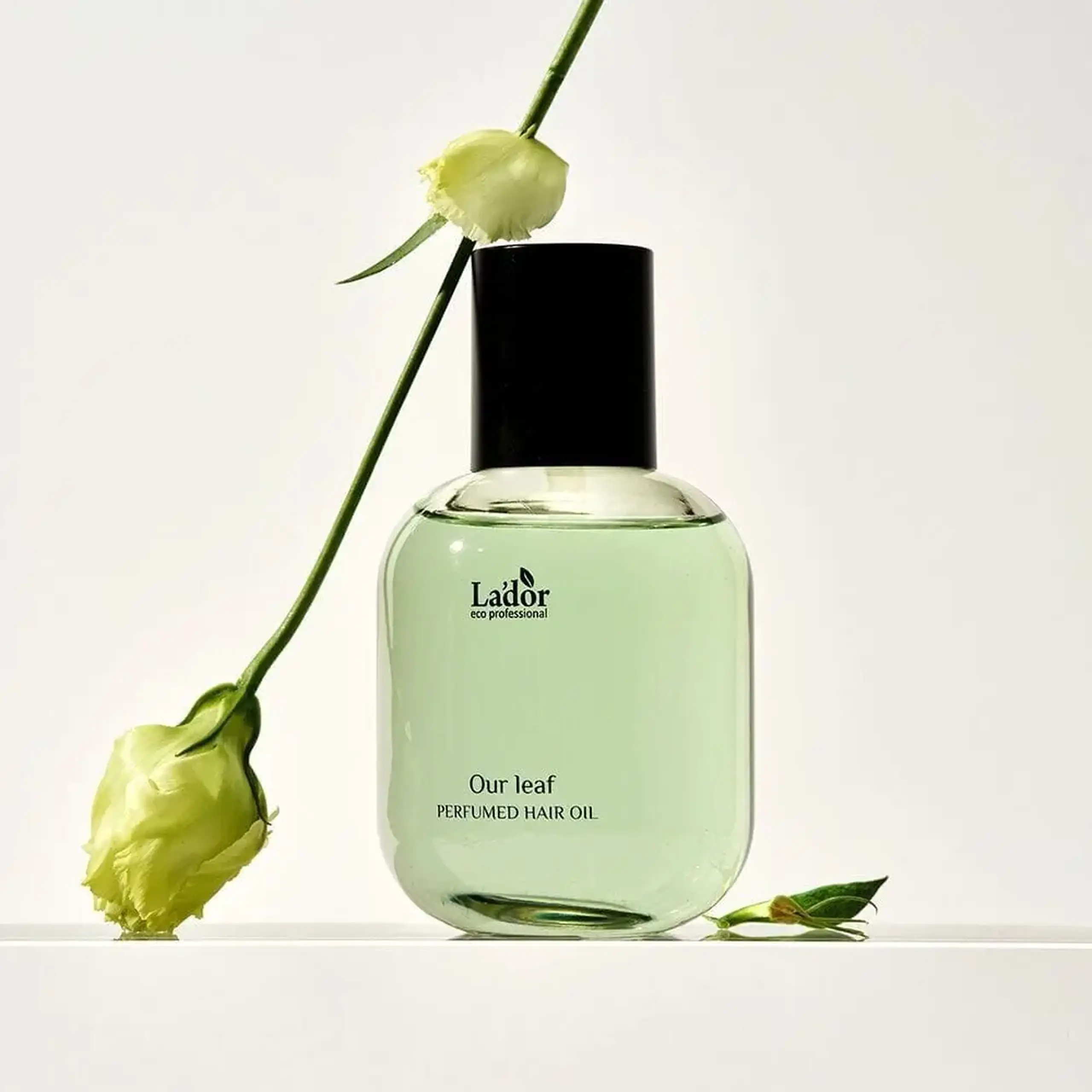 Uleiul parfumat pentru păr Lador Perfumed Hair Oil Our Leaf 80ml