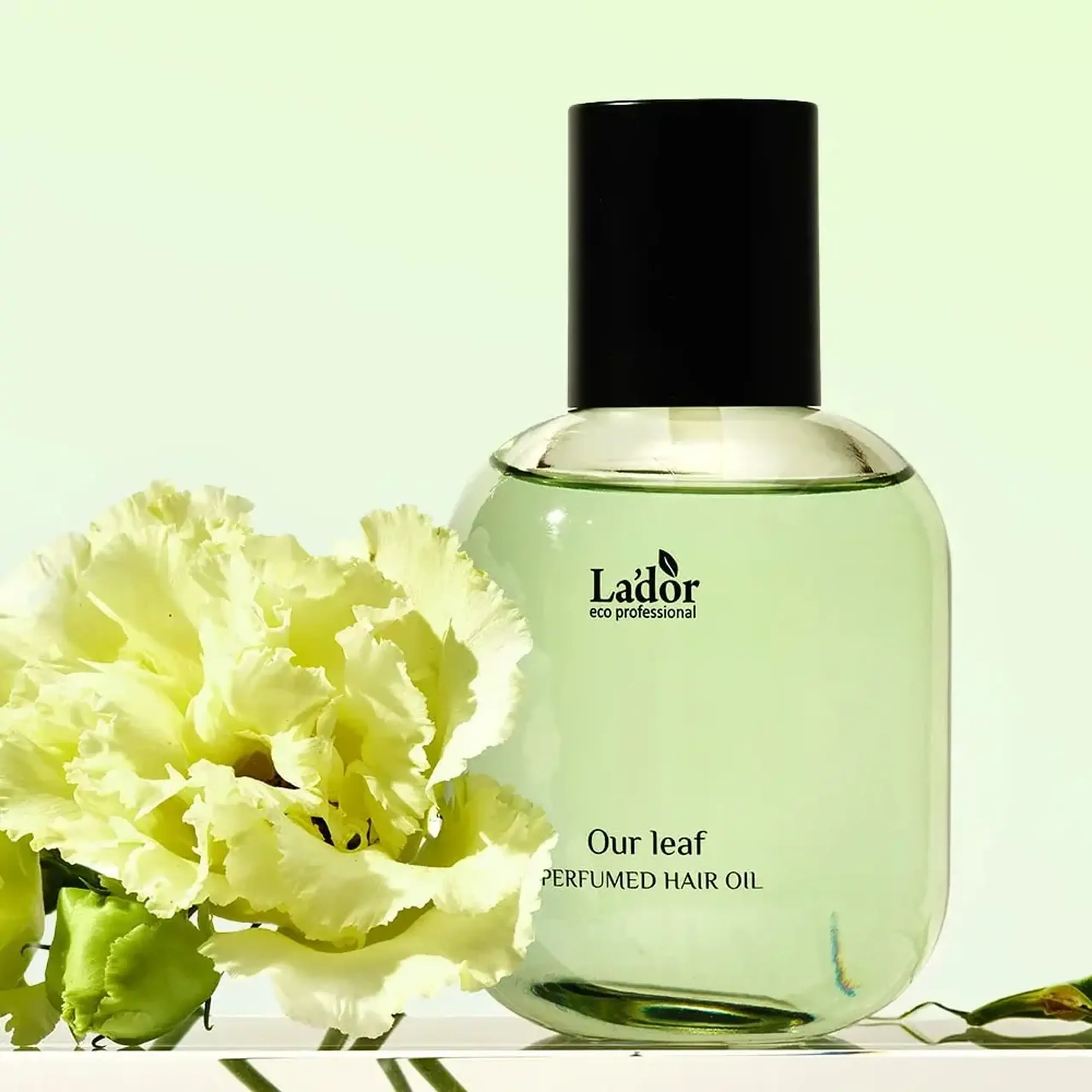 Uleiul parfumat pentru păr Lador Perfumed Hair Oil Our Leaf 80ml