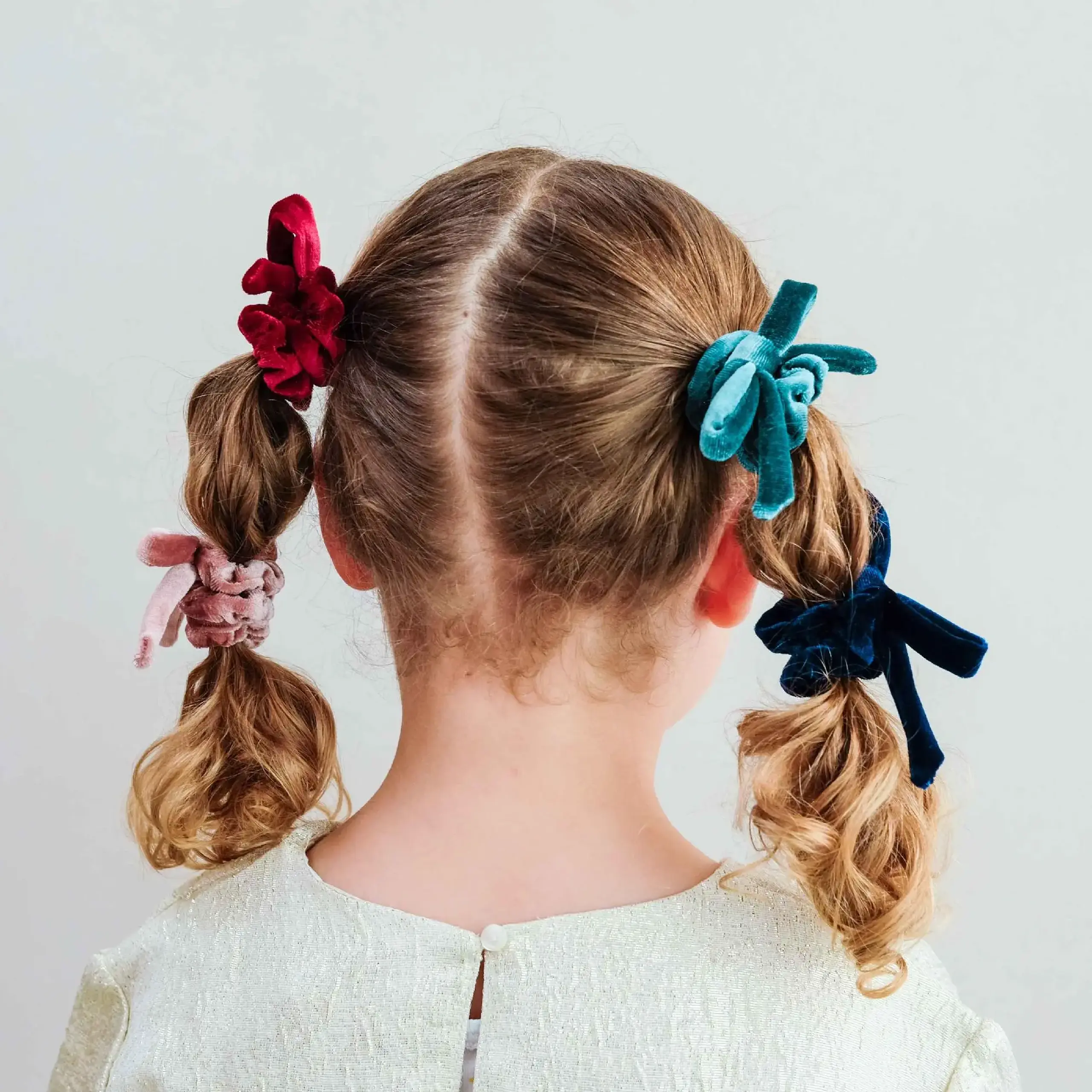 Set de 4 scrunchie-uri Blackberry cu fundă — Mimi & Lula