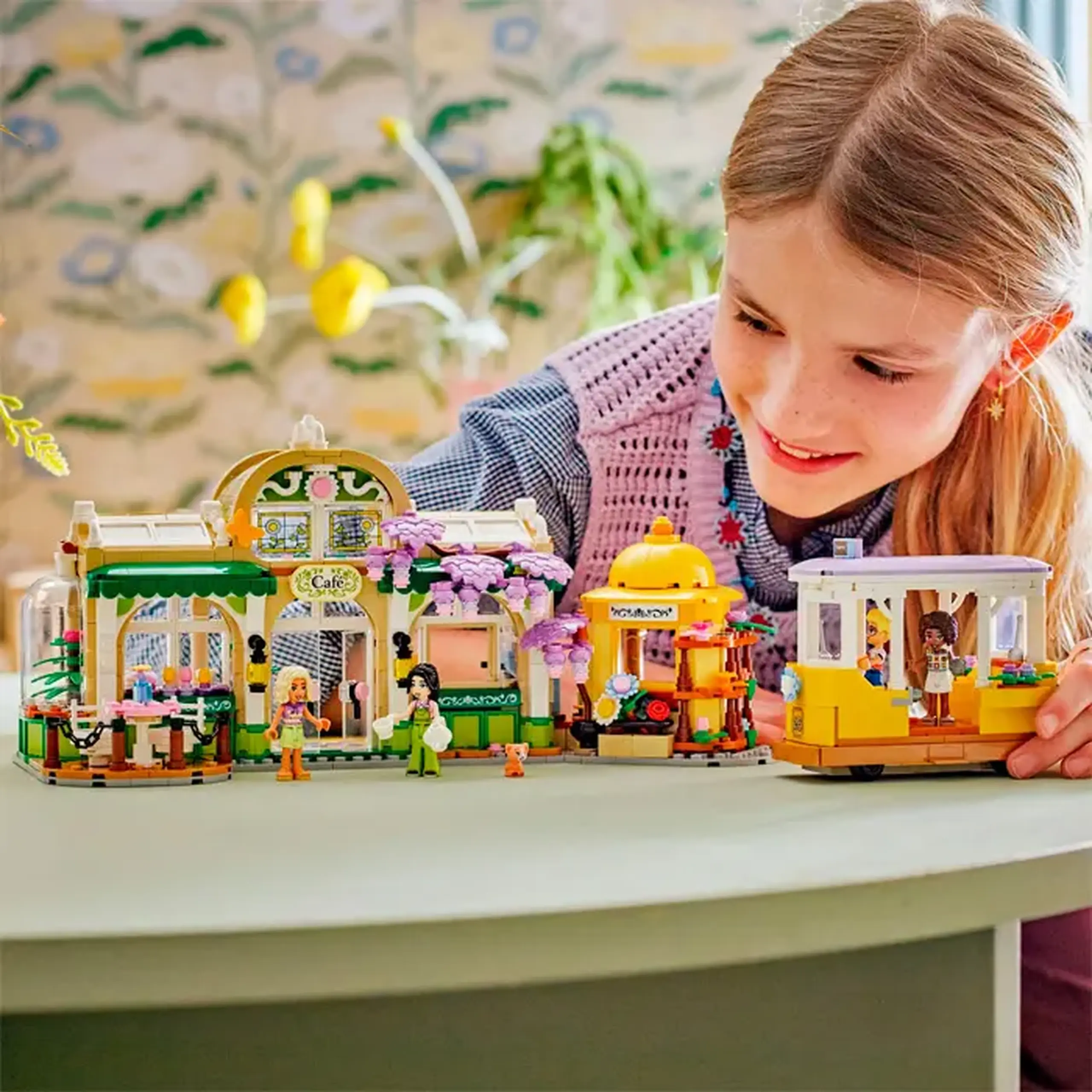 Lego Friends Plant Cafe & Flower Shop 42671