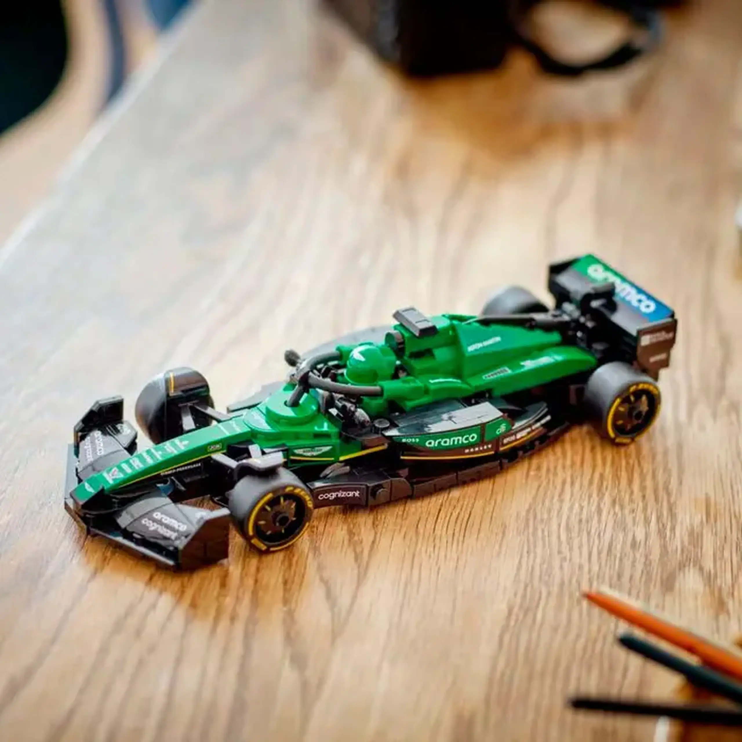 Lego Speed Champions Formula 1 - Car Aston Martin Aramco F1 77245