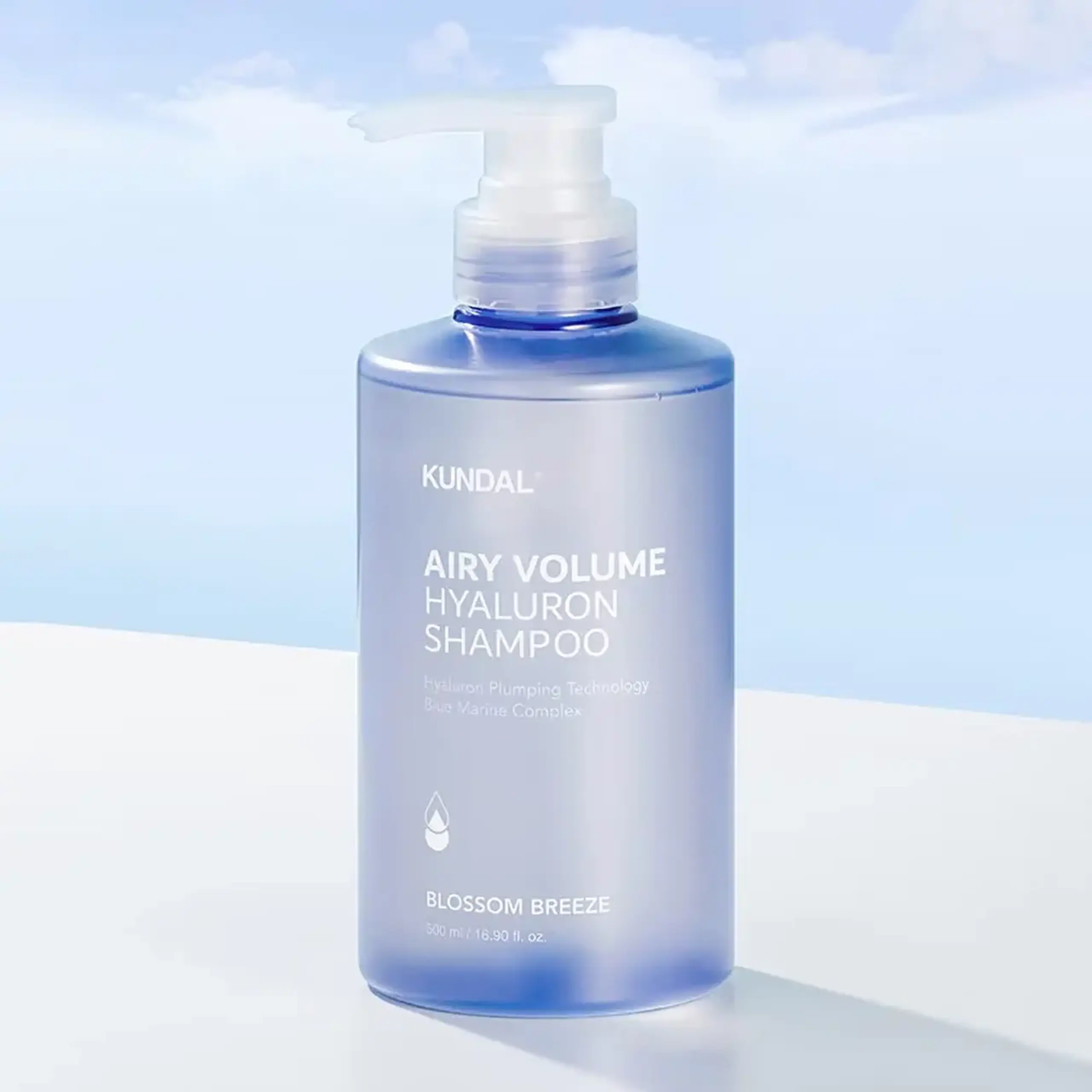 Șampon pentru volum Kundal Airy Volume Hyaluron Shampoo Blossom Breeze 500ml