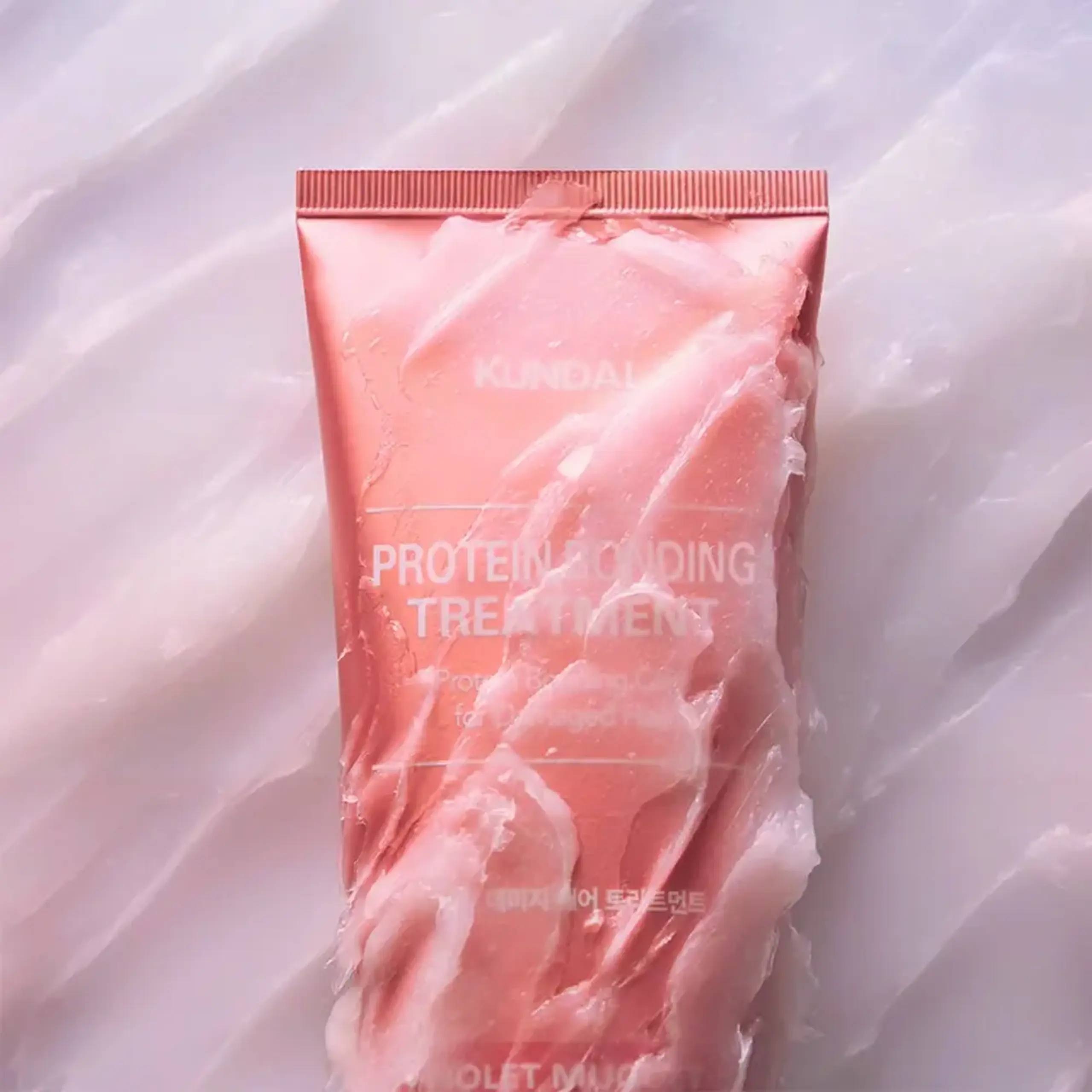 HOLIDAY SILK GLOW EDITION PROTEIN BONDING CARE SHAMPOO 500ML + TREATMENT 250ML + HAIR SCRUNCHIE - VIOLET MUGUET