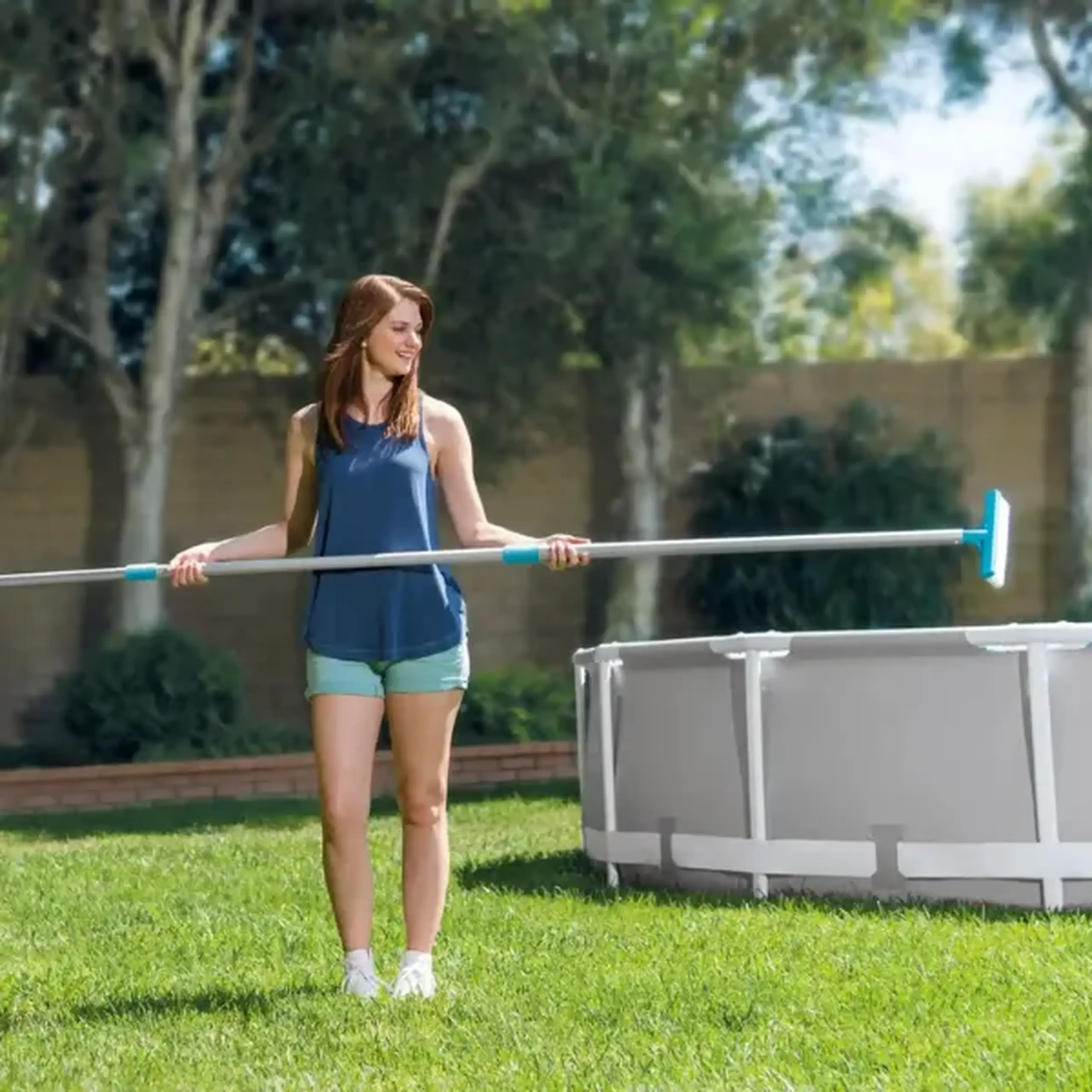 INTEX Perie de curățat pereții și fundul piscinei, 25 cm, compatibilă cu tija telescopică #29055
