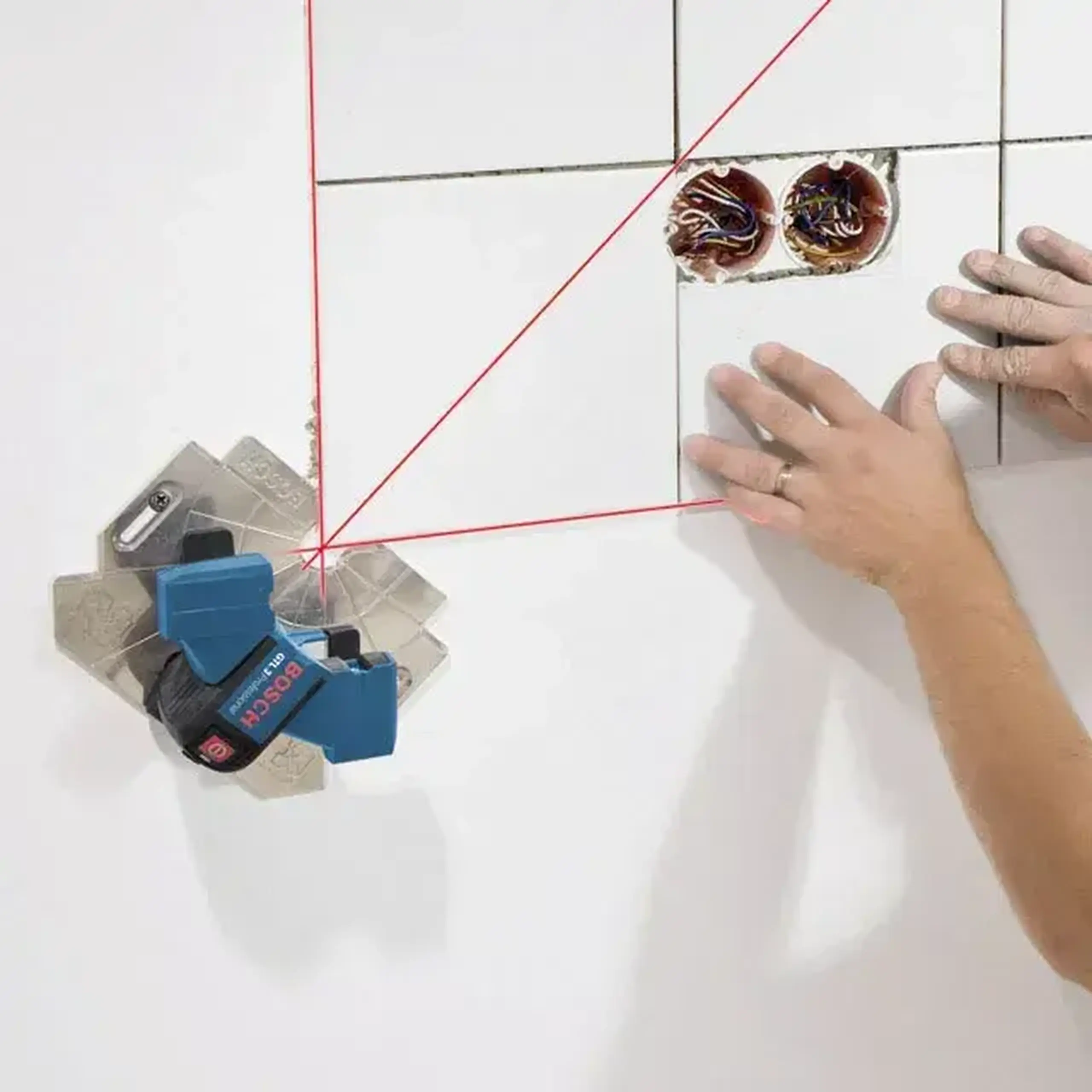 Nivelă cu laser GTL3 Roșu 20 m 6 V IP54 Bosch