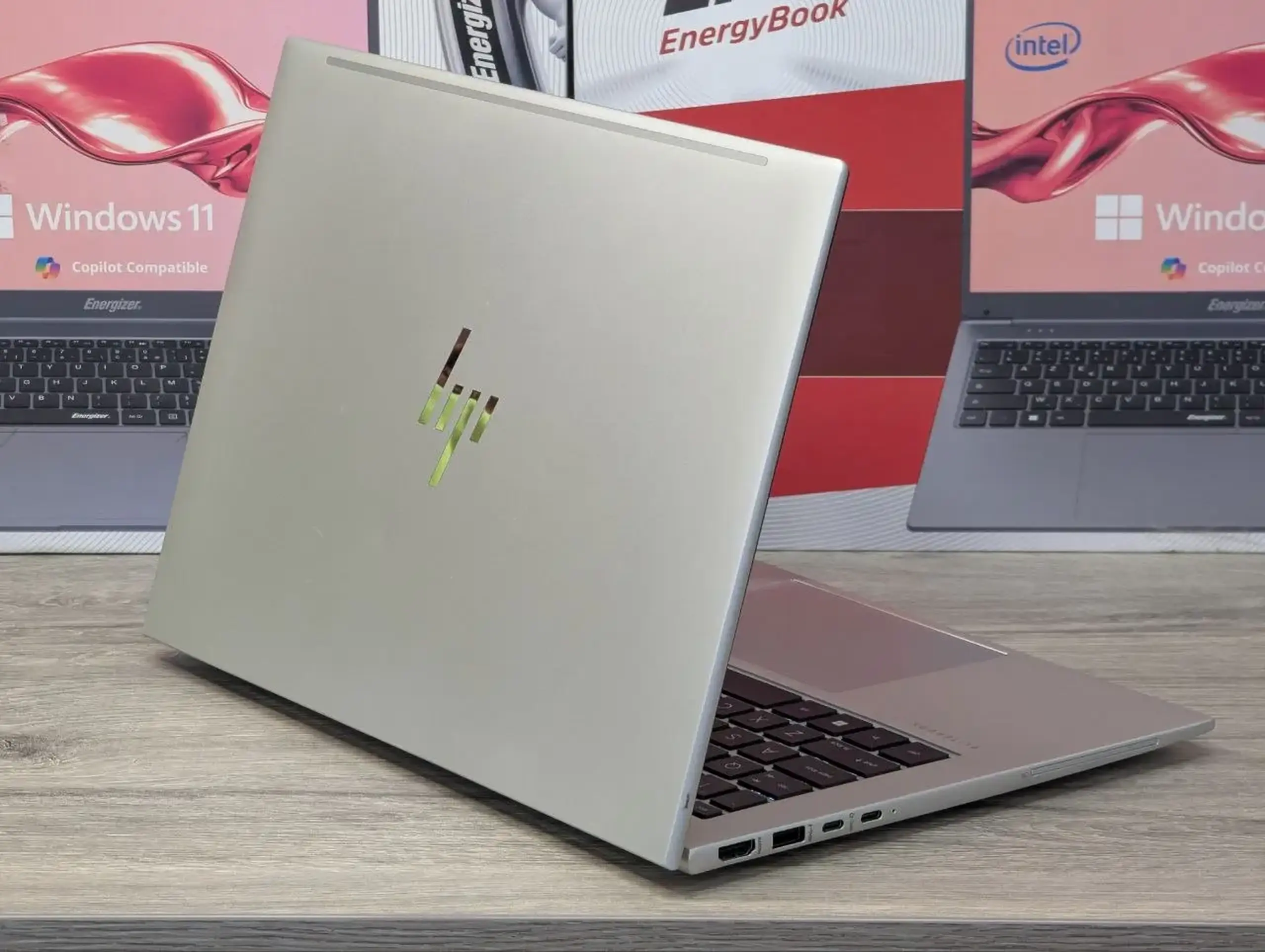 HP EliteBook 845 G9 | AMD Ryzen 5 PRO 6650U | 16GB DDR5 | 256GB SSD | 14.0"