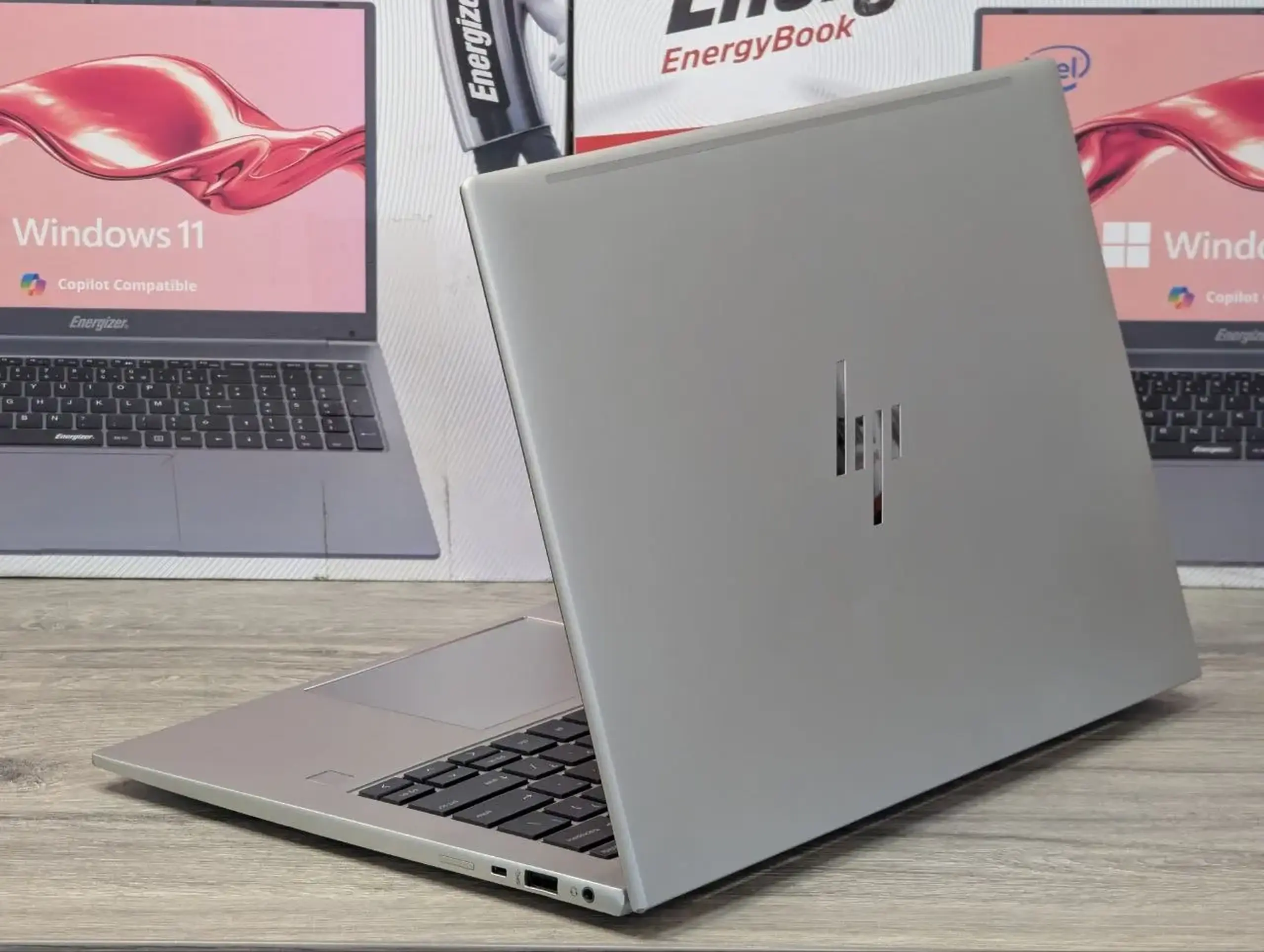 HP EliteBook 845 G9 | AMD Ryzen 5 PRO 6650U | 16GB DDR5 | 256GB SSD | 14.0"