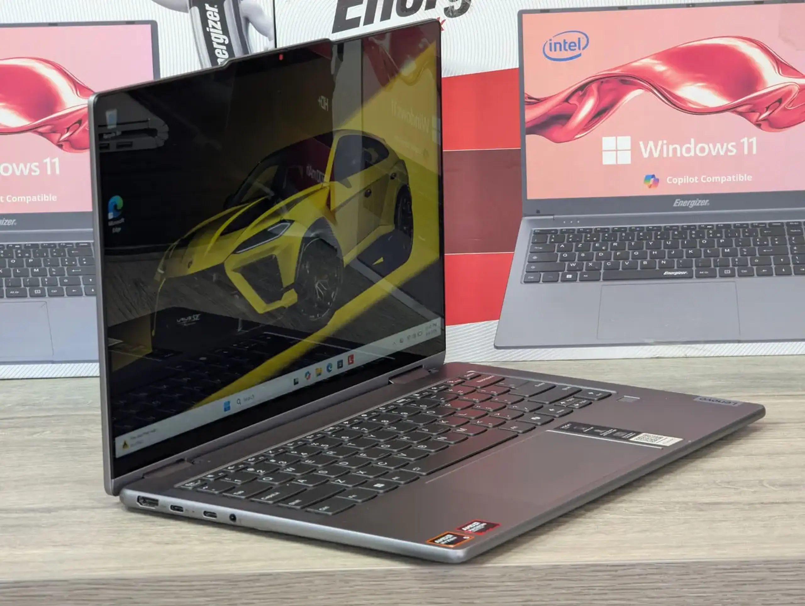 Lenovo Yoga 7 2-in-1 | AMD Ryzen 5 8640HS | 8GB | 512GB | Radeon 760M | 14.0" Touch
