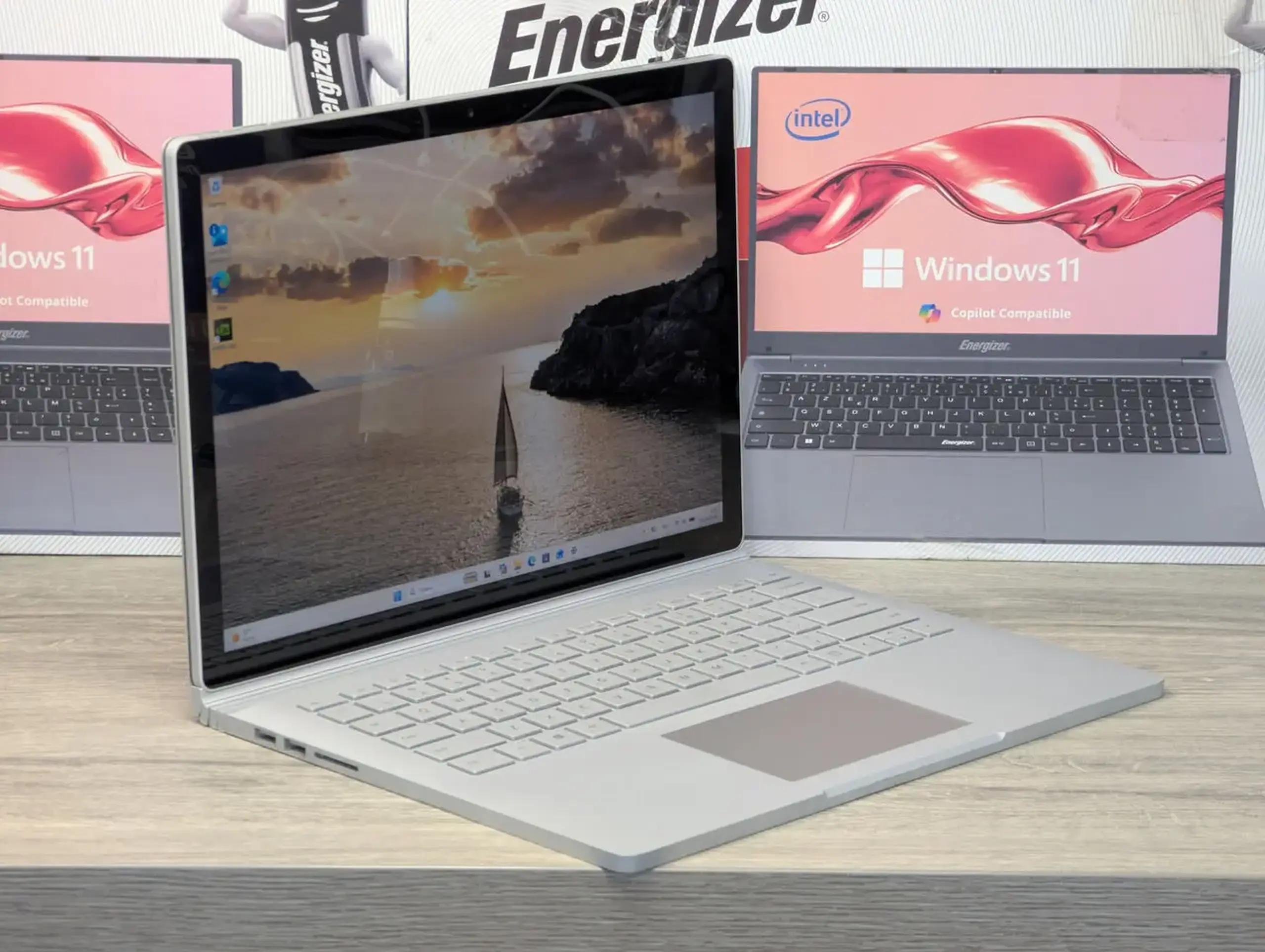 Microsoft Surface Book 3 13.5" Touch | i7-1065G7 | 16GB | 256GB | GTX 1650