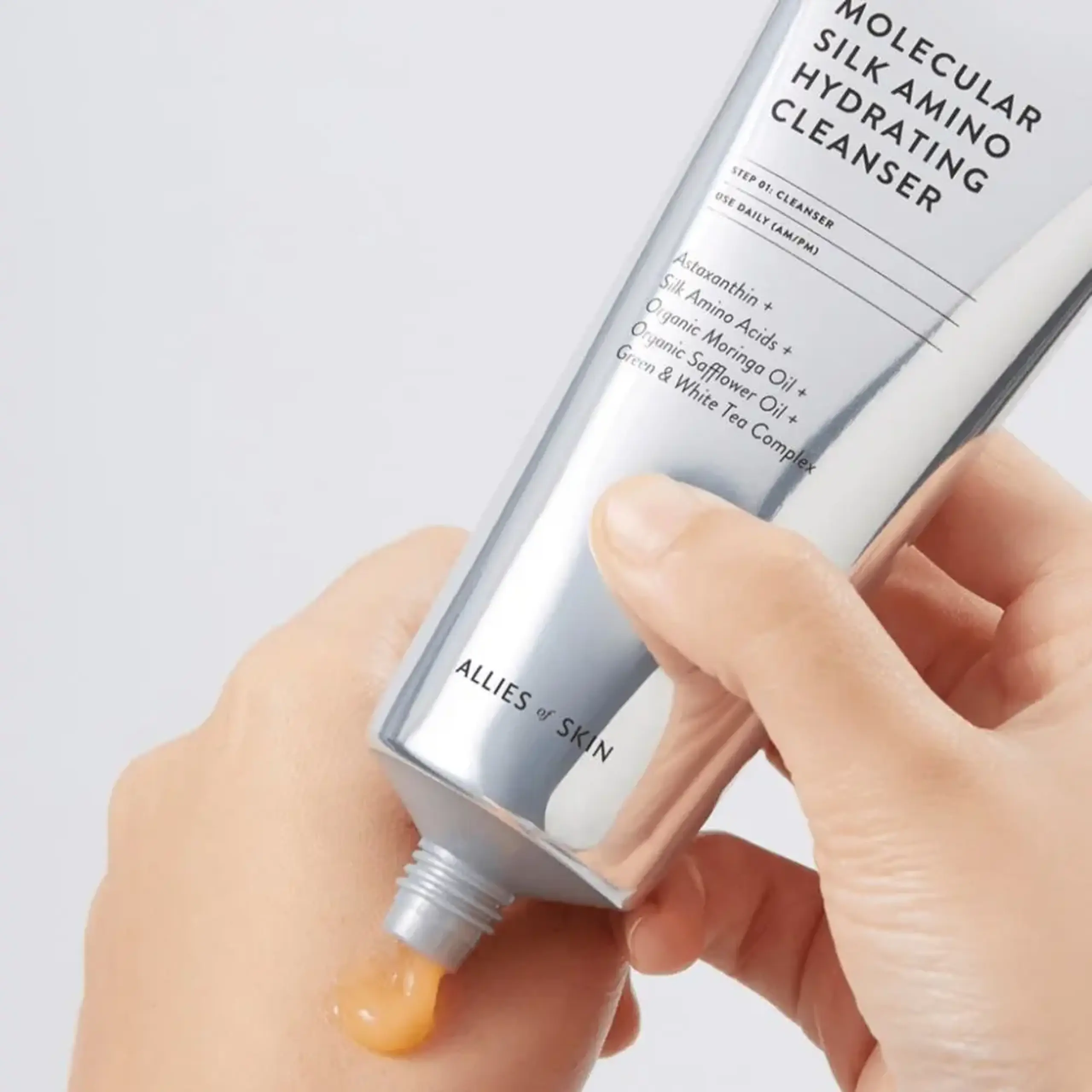 Gel de curățare cu aminoacizi uniformizant Allies of Skin Molecular Silk Amino Hydrating Cleanser 100 ml