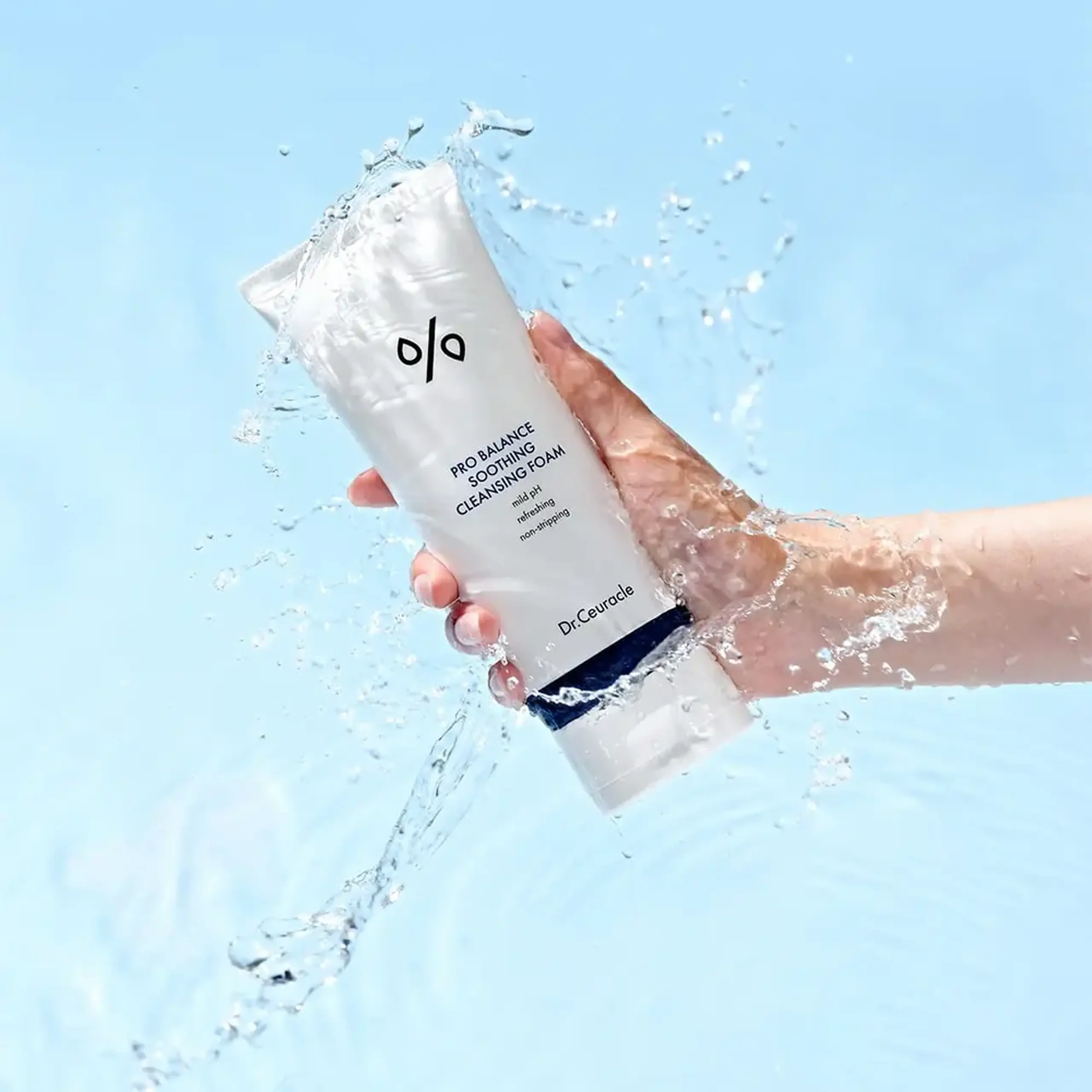 Spumă de curățare delicată Dr.Ceuracle Pro Balance Soothing Cleansing Foam 150ml