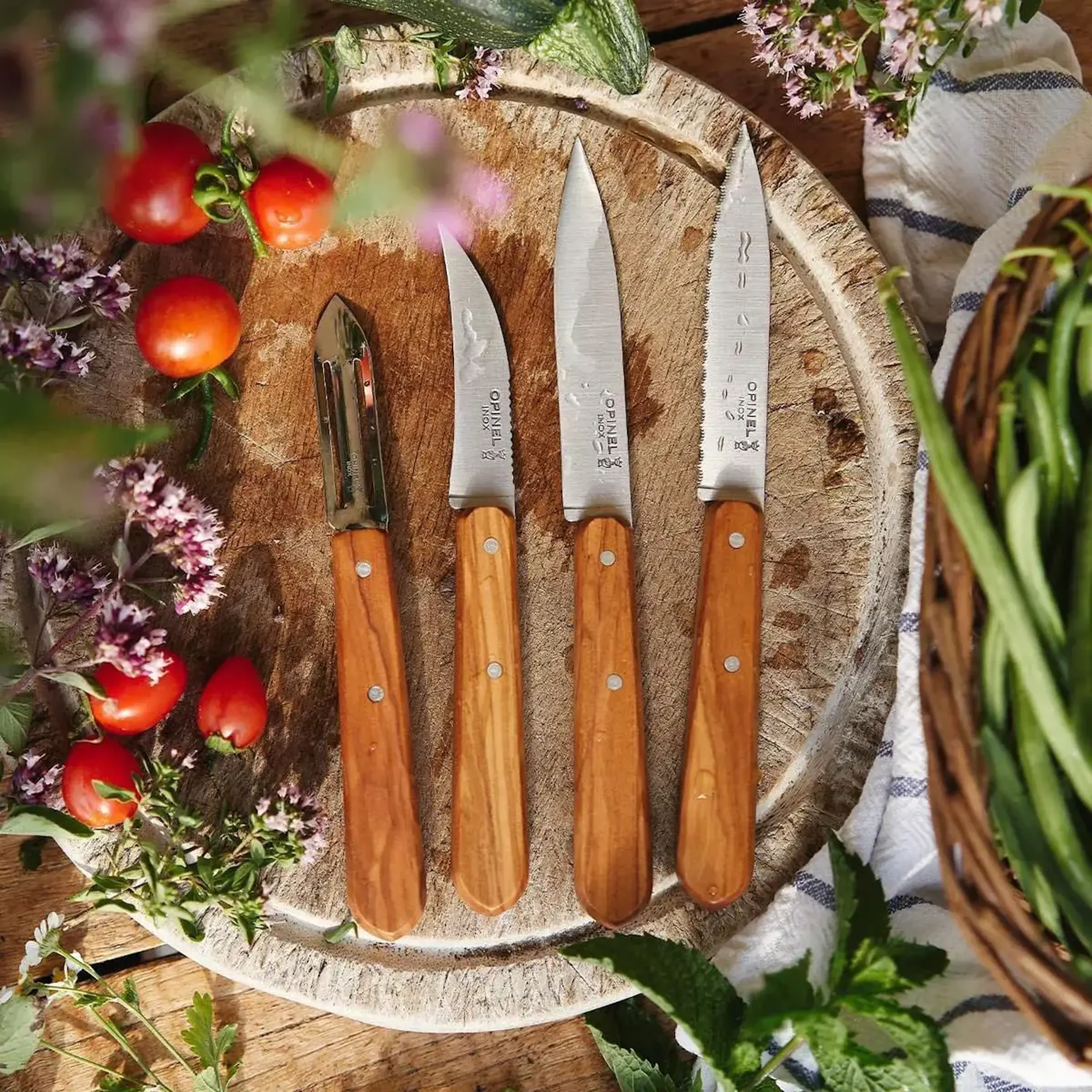 Set cuțite de bucătărie Opinel Box The Essentials Olivewood