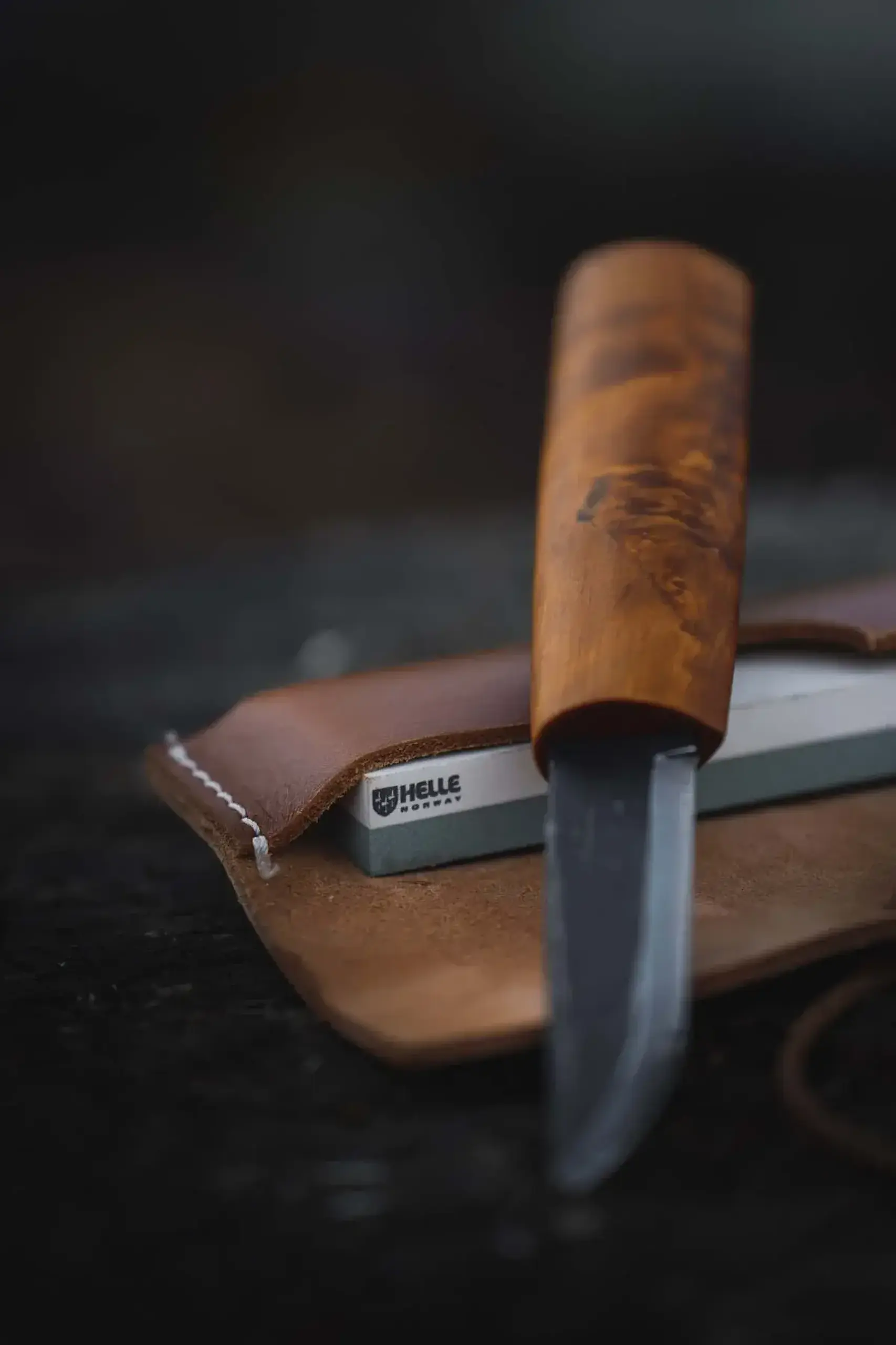 Ascuțitoare Helle Sharpening stone S with leather holster