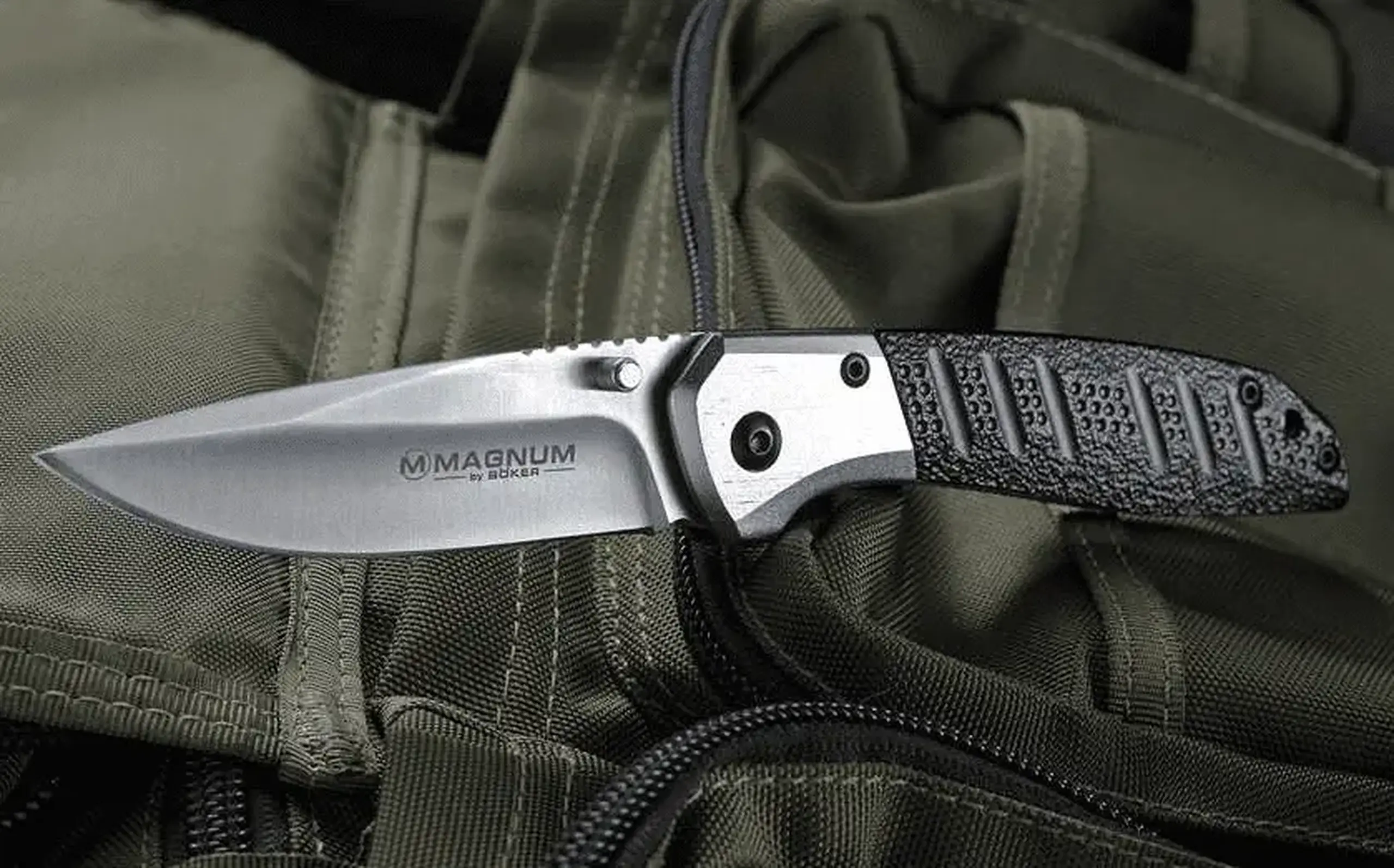 Cuțit Boker Magnum Advance Pro EDC Thumbstud