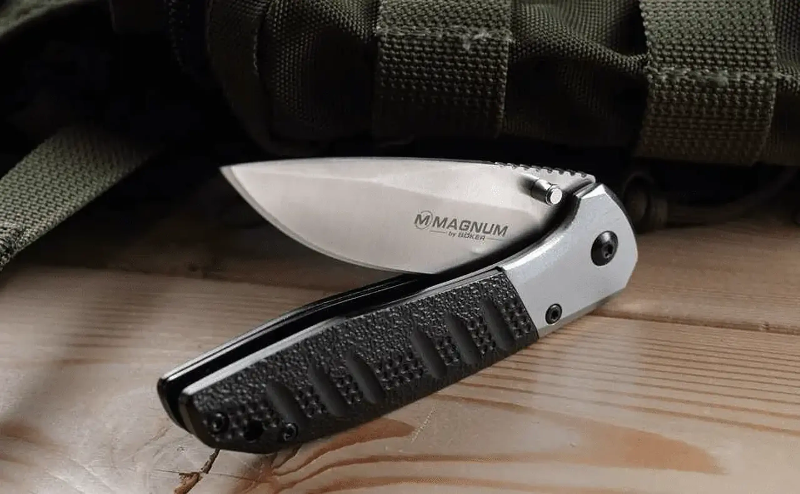 Cuțit Boker Magnum Advance Pro EDC Thumbstud