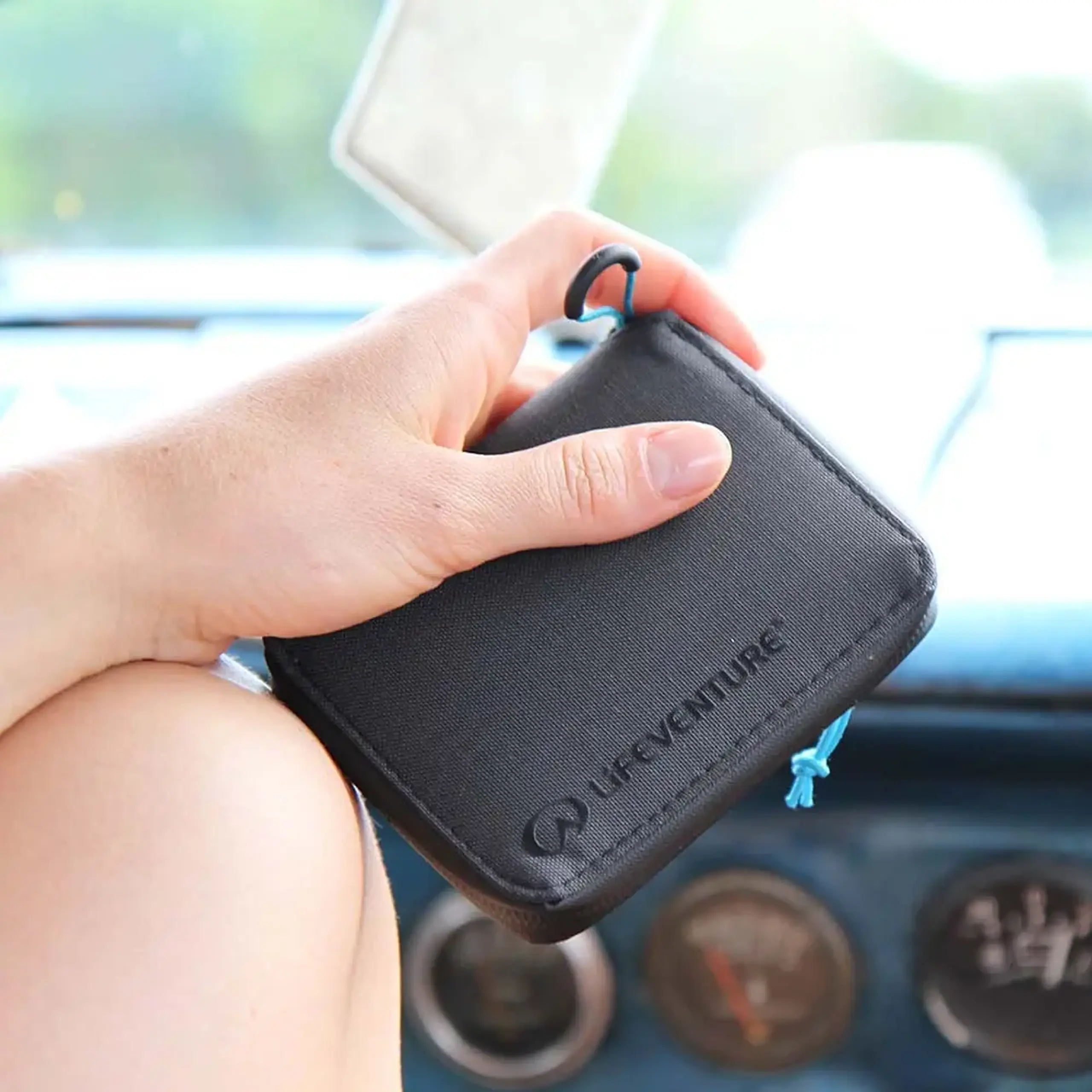 Portmoneu Lifeventure RFID Bi-Fold Wallet