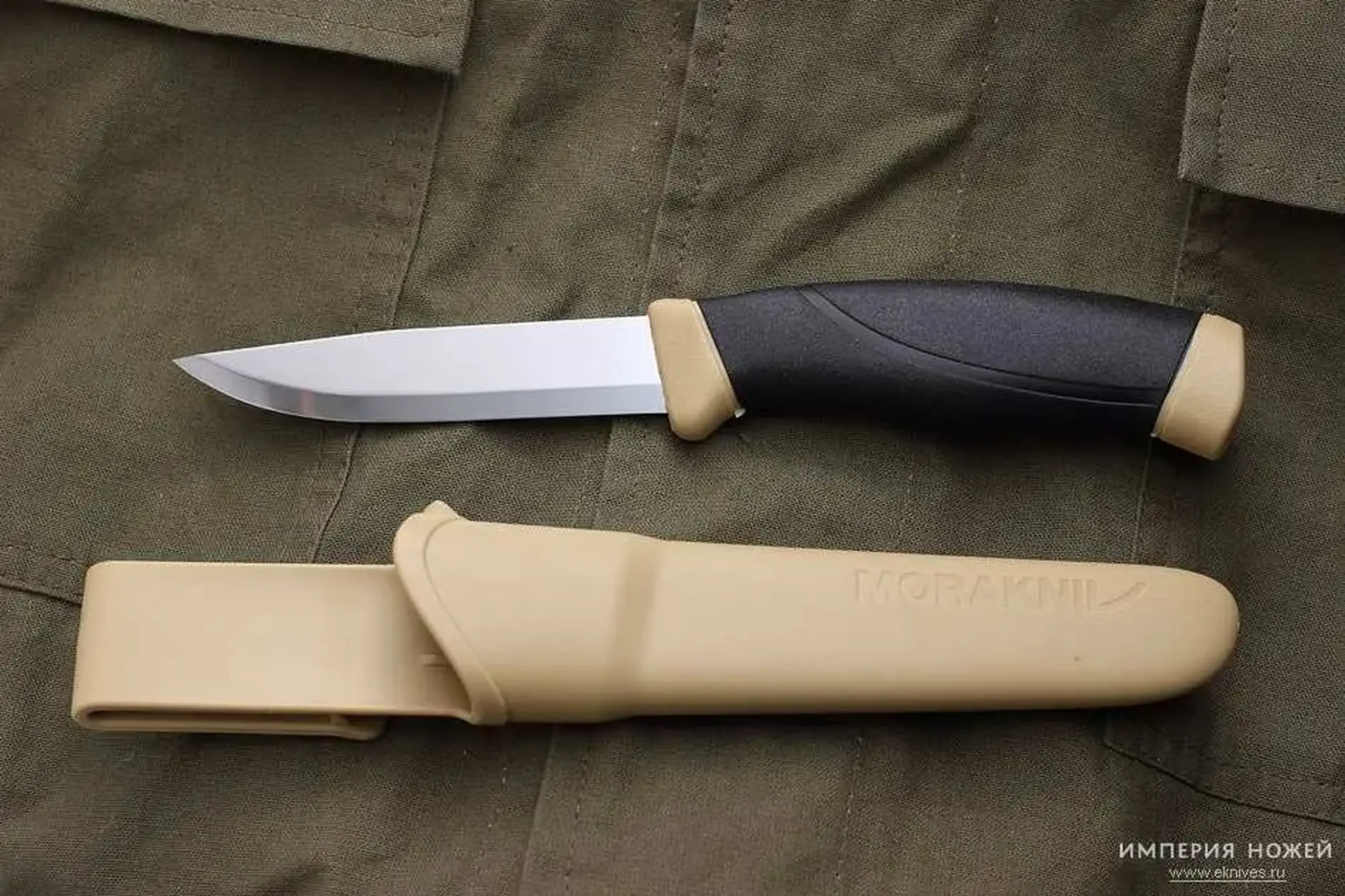 Cuţit Mora Companion DESERT