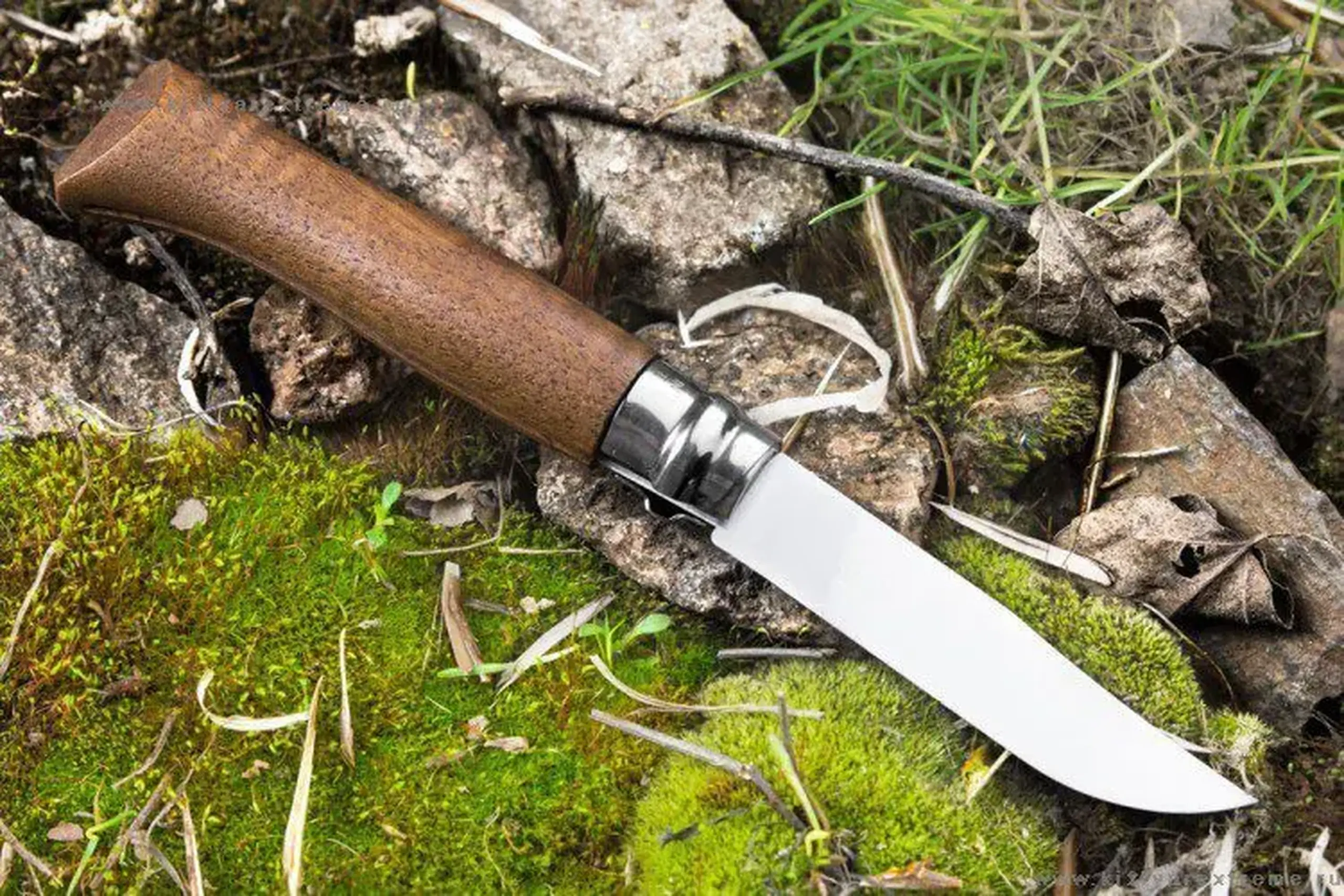 Cuţit Opinel Stainless Steel Walnut