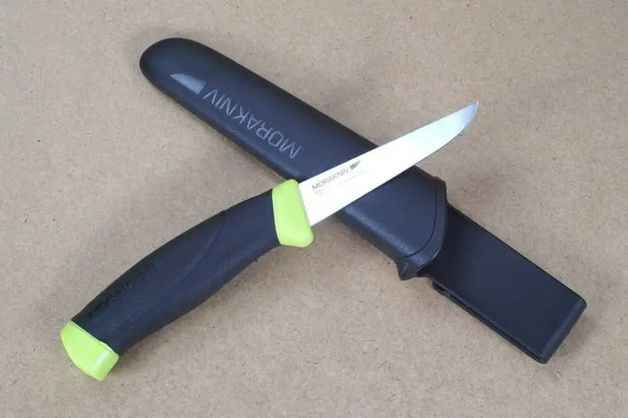 Нож Mora Fishing Comfort Fillet 090