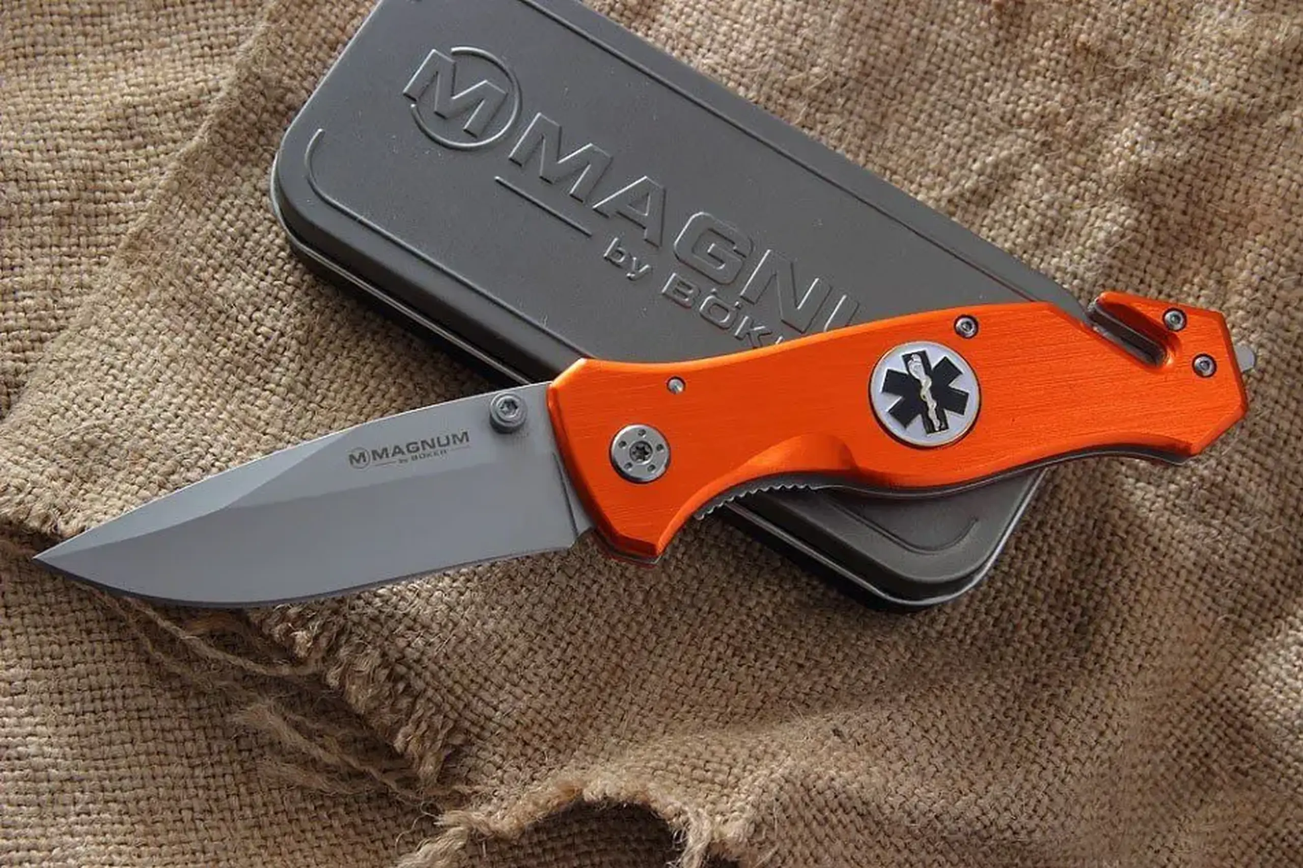 Cuţit Boker Magnum Medic