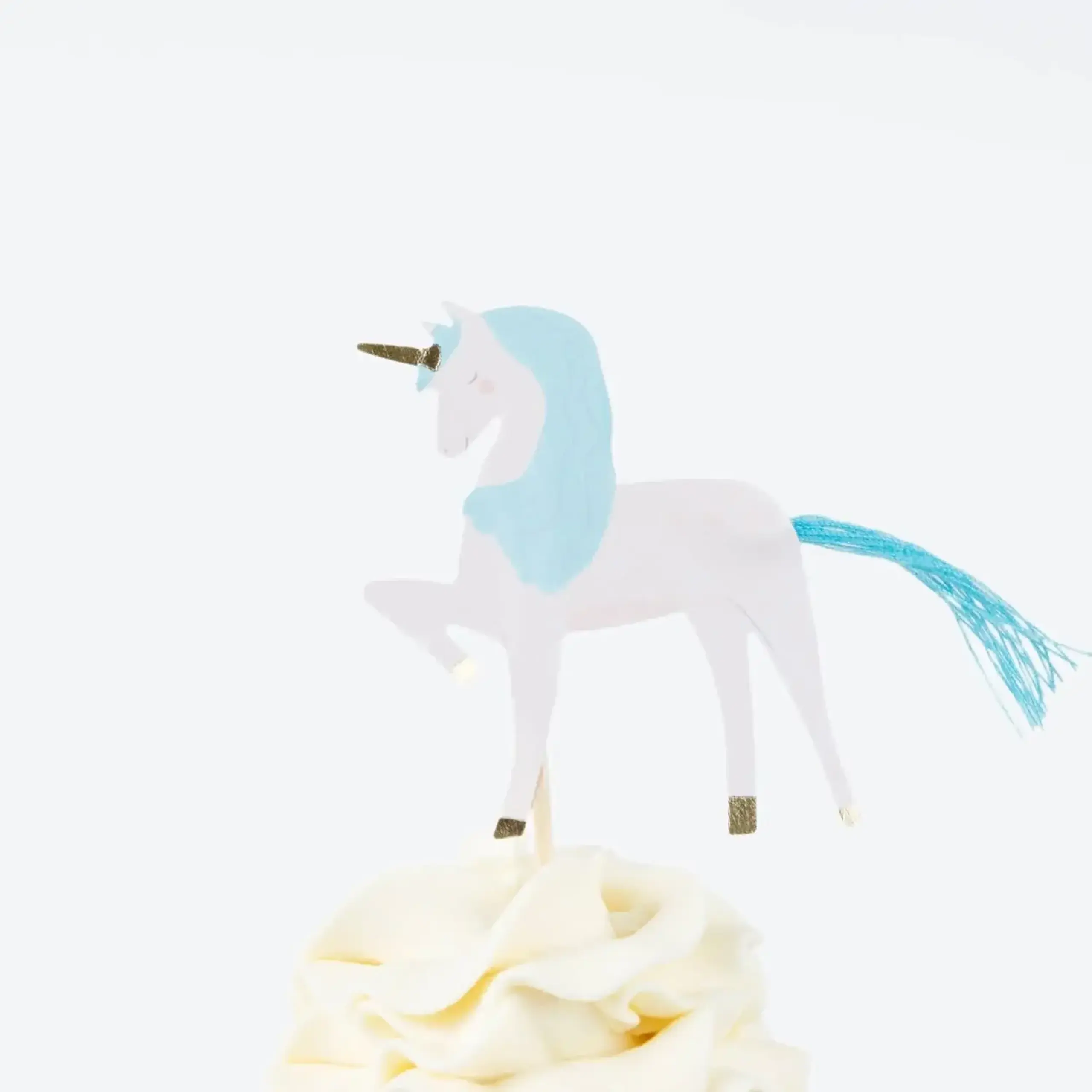 Set pentru decorarea brioselor cu unicorni si flori pastel