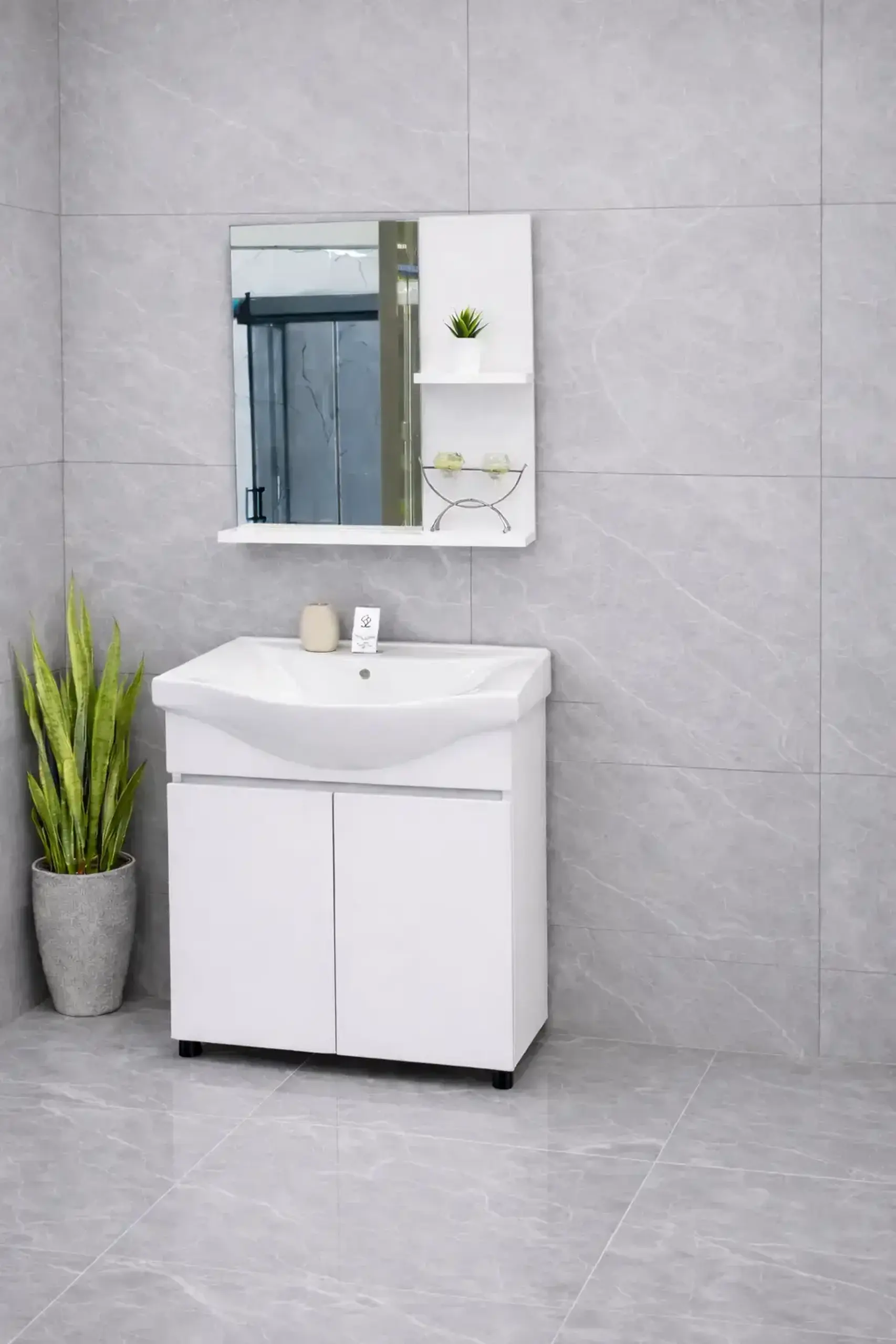 LUNA – Mobilier baie cu oglindă și lavoar inclus