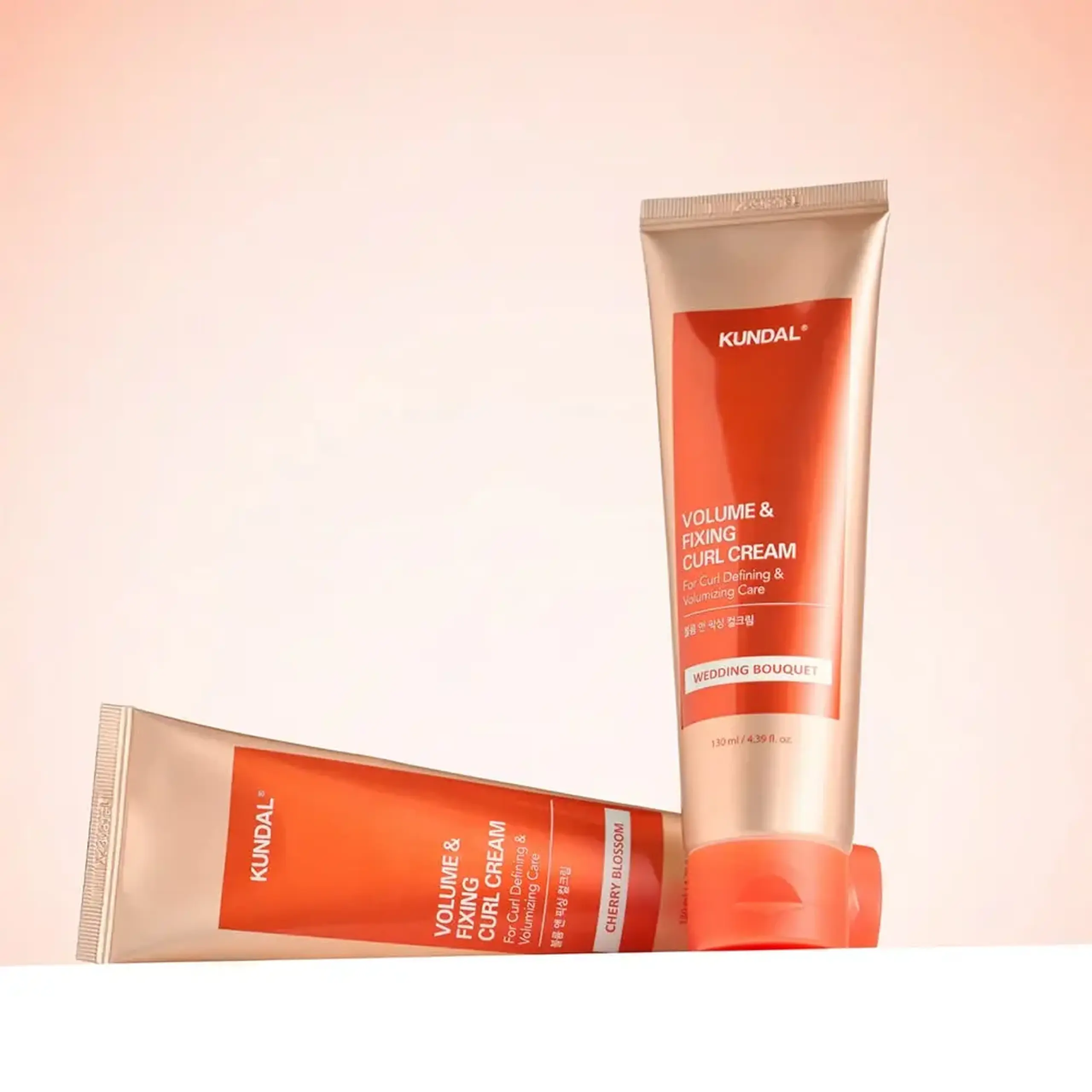 Cremă pentru bucle KUNDAL Volume And Fixing Curl Cream Wedding Bouquet 130ml