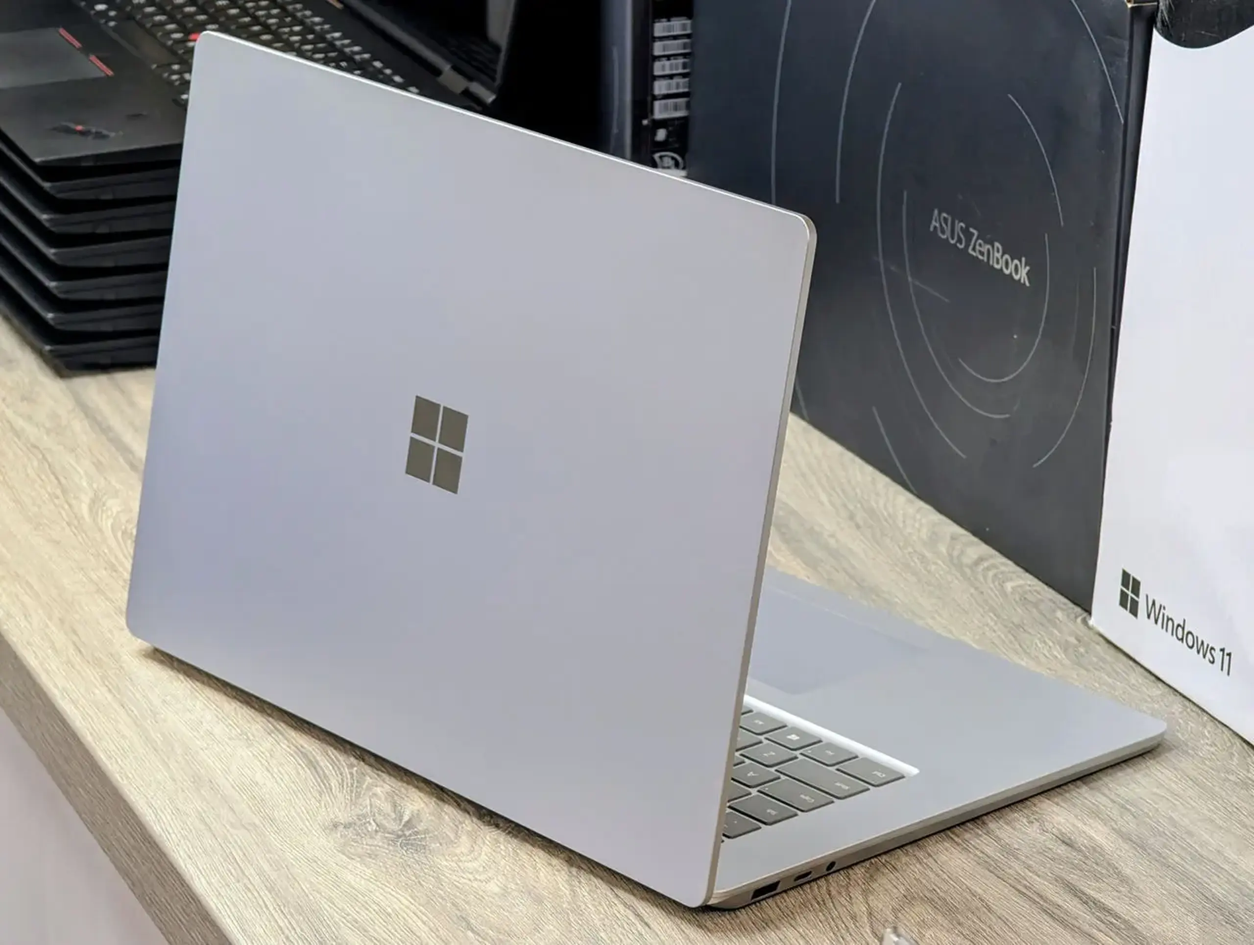Microsoft Surface Laptop 4 | Intel Core i7-1185G7 | 16GB RAM | 512GB SSD | 15.0" 2.5K Touch