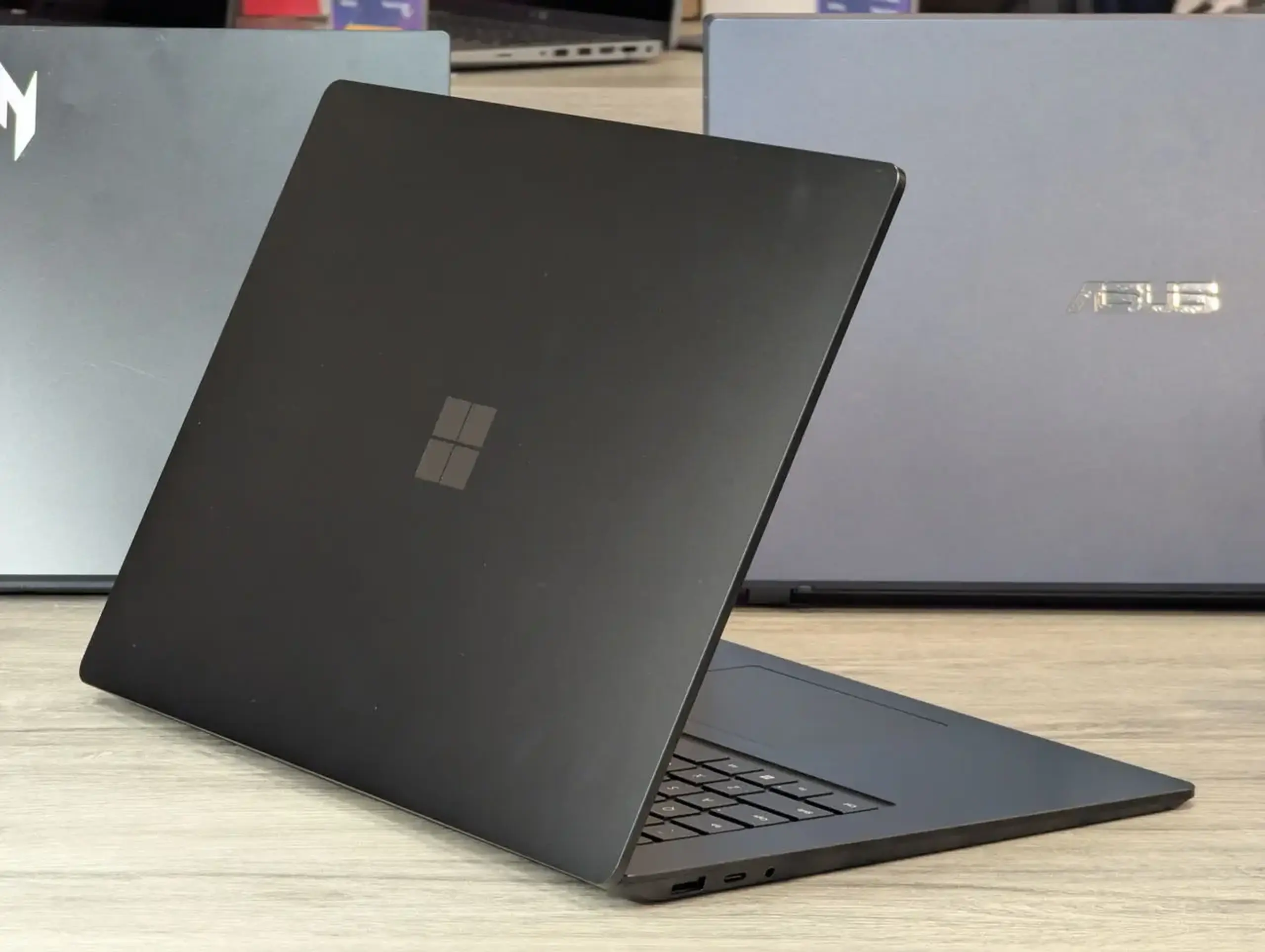 Microsoft Surface Laptop 4 | AMD Ryzen 7 Surface Edition | 16GB RAM | 512GB | 15.0" 2.5K Touch