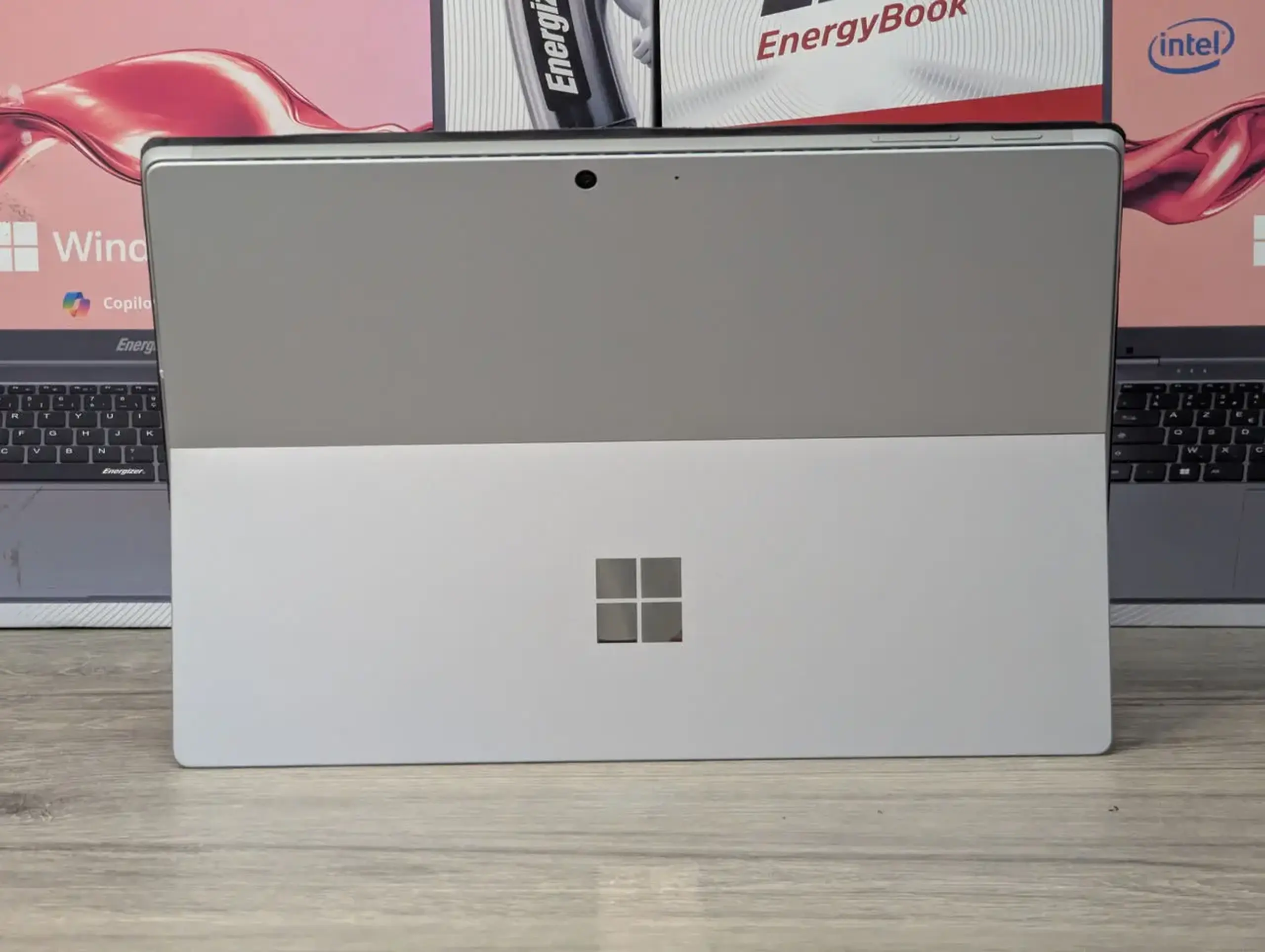 Microsoft Surface Pro 7+ | Intel Core i5-1135G7 | 8GB RAM | 256GB SSD | 12.3" 2.7K Touch