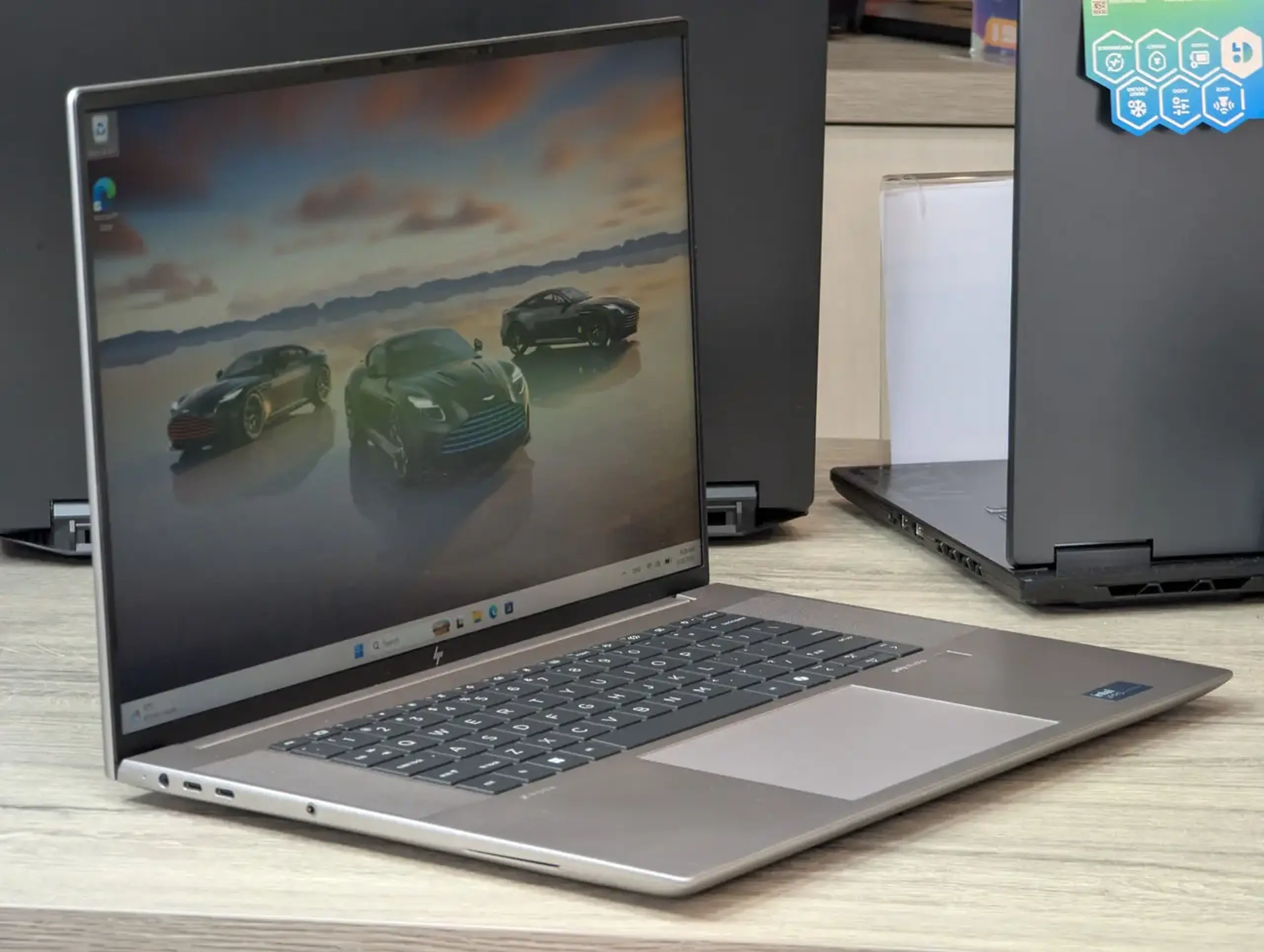 HP ZBook Studio 16 G11 | Intel Core Ultra 7 165H | 16GB DDR5 | 1TB SSD | RTX 2000 Ada