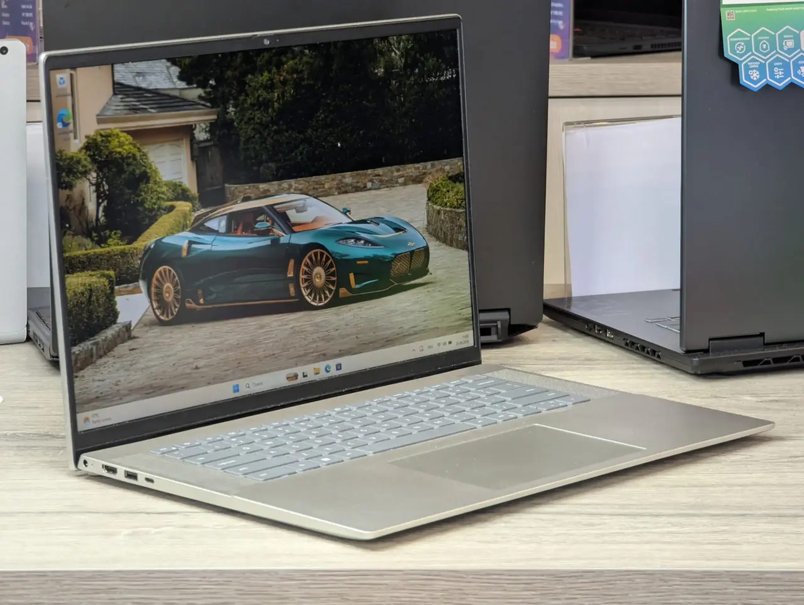 Dell Inspiron 16 5620 | Intel Core i7-1255U | 16GB RAM | 512GB SSD | 16.0" FHD+ 16:10