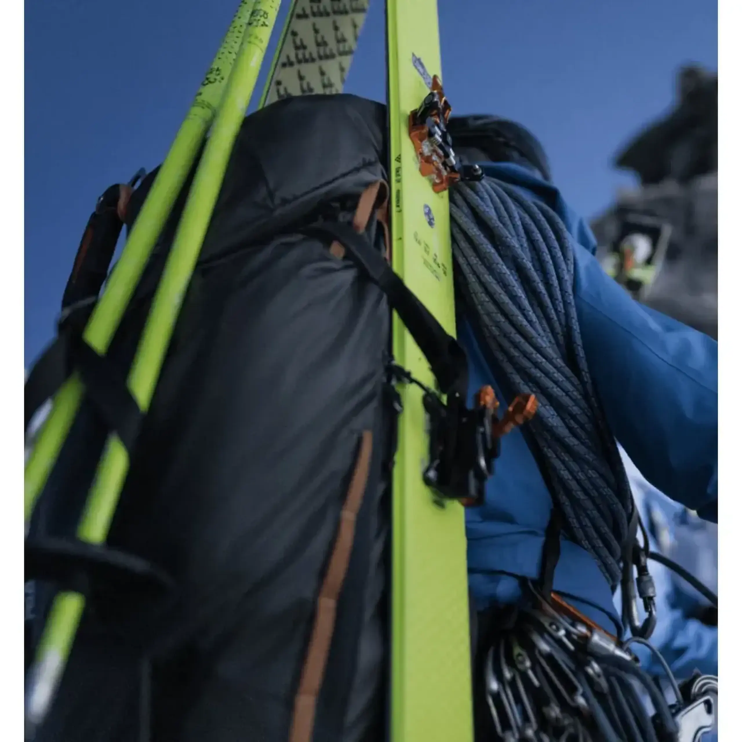 Rucsac Thule Stir Alpine 40L hiking obsidian