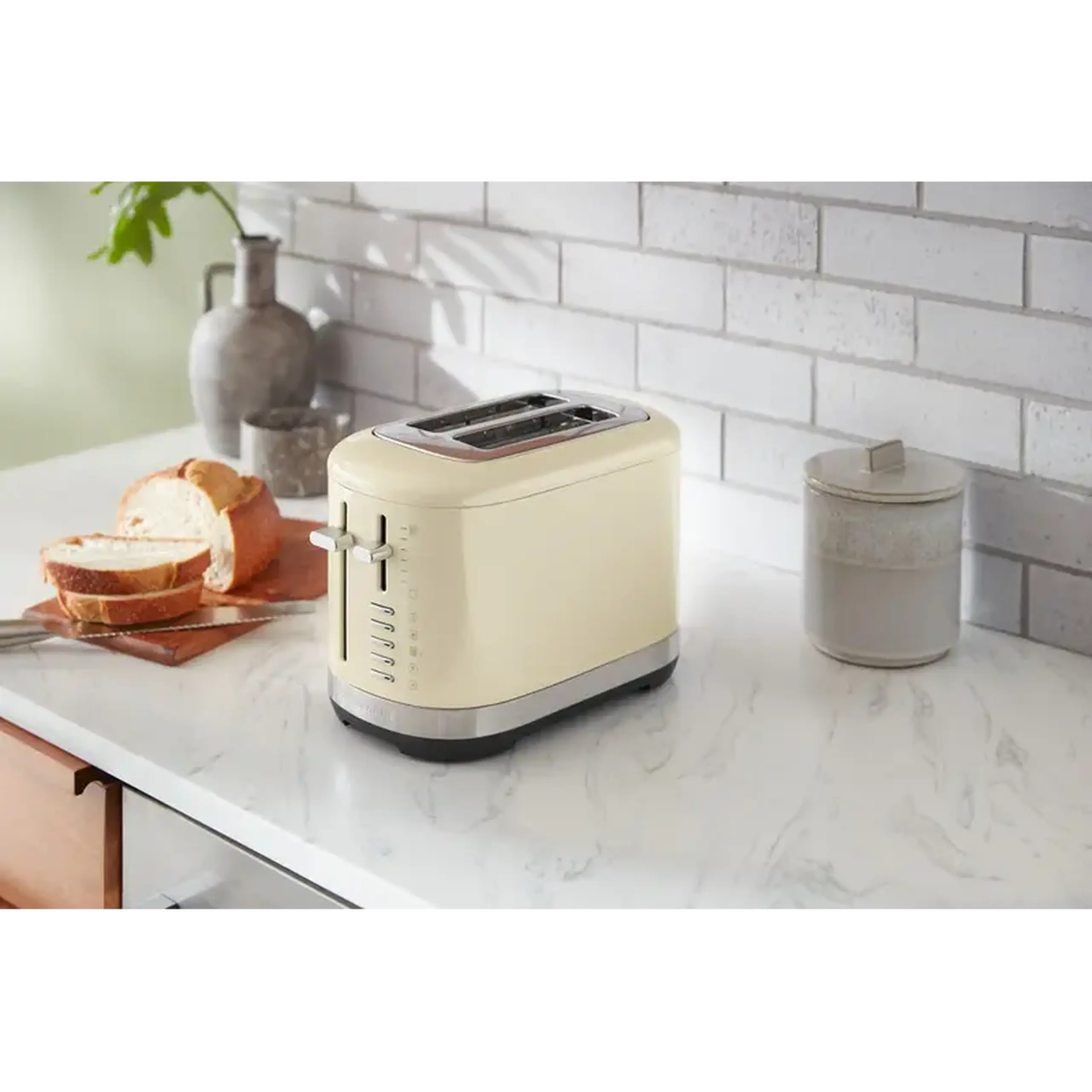 Toaster KitchenAid 5KMT2109EAC, Cremă