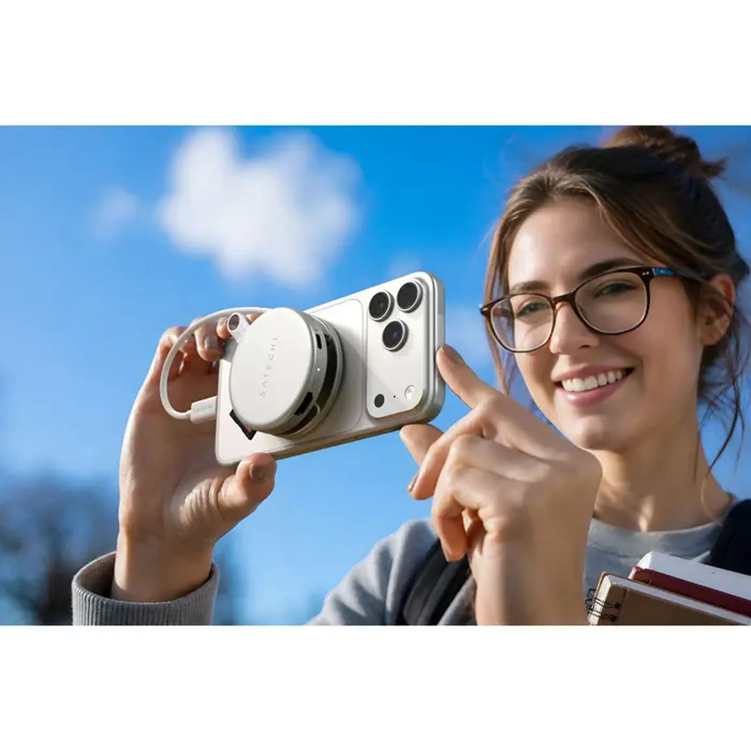Satechi OntheGo™ 5-in-1 Multiport Silver, USB-C Host, USB-C PD60W, USB-C 3.2Gen1, USB-A 3.2Gen1, SD
