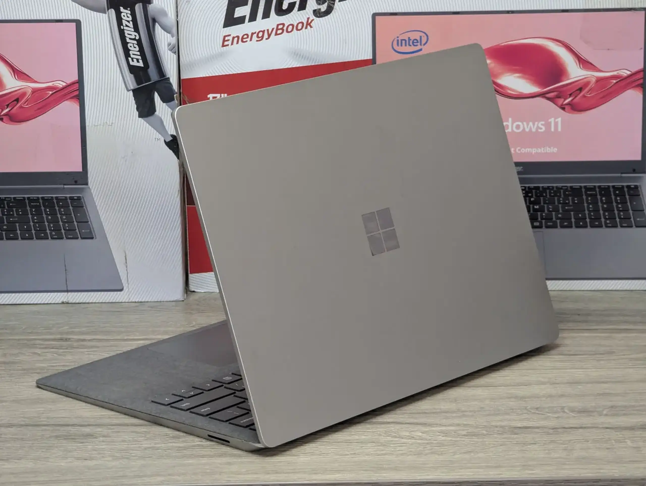 Microsoft Surface Laptop 4 | AMD Ryzen 5 | 16GB | 256GB | AMD Radeon | 13.5" Touch