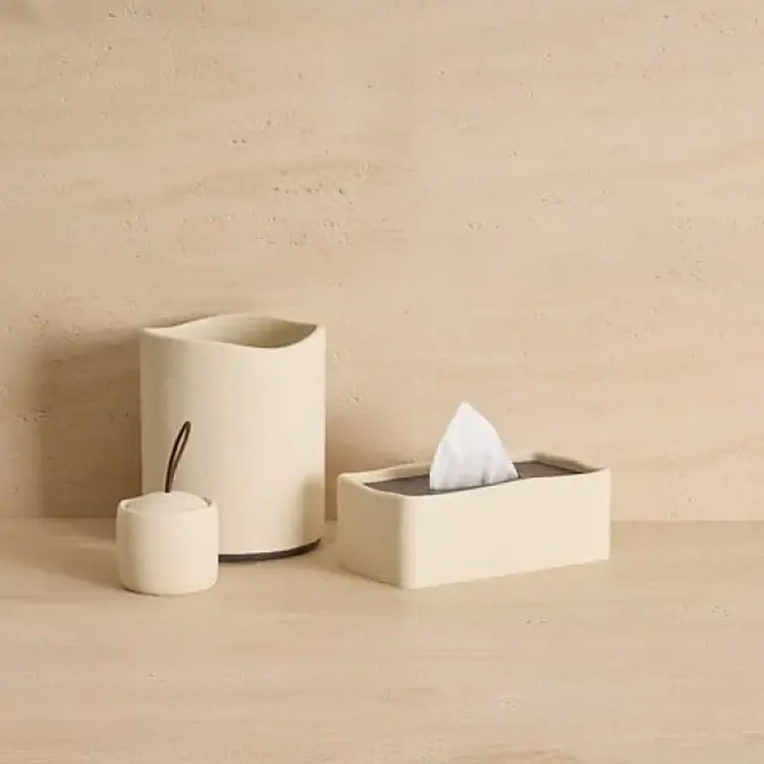 CONTAINER