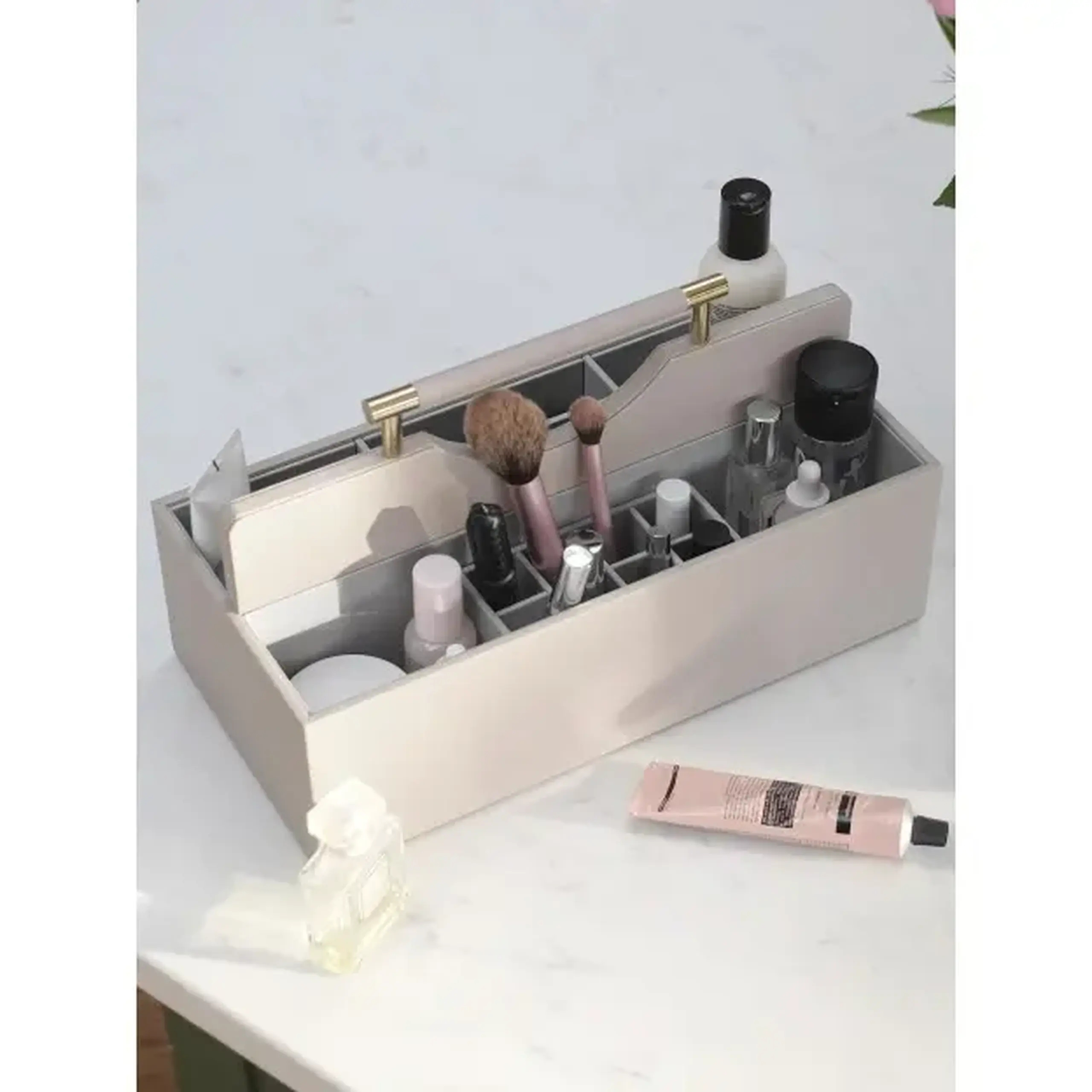 Organizator makeup mare bej