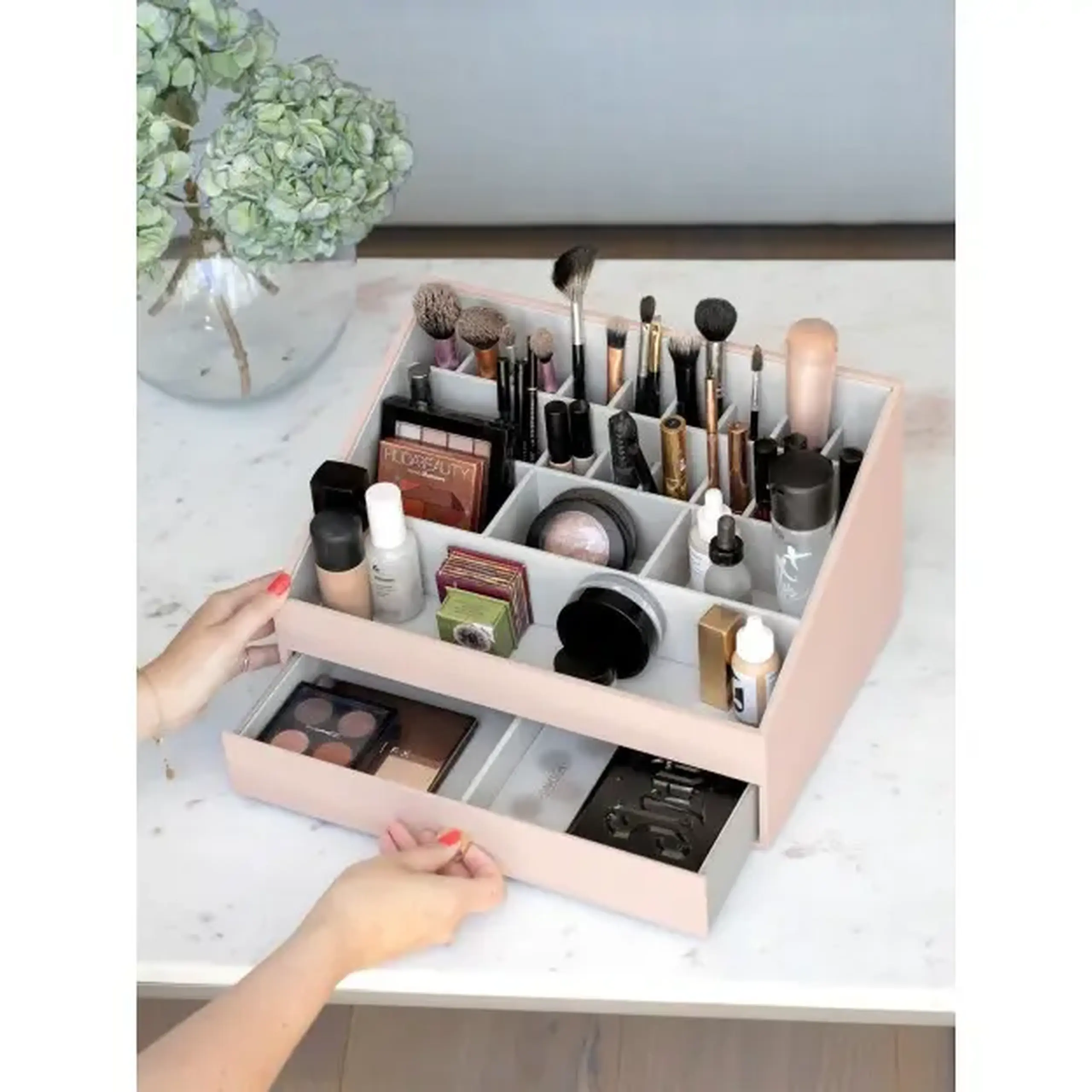 Organizator makeup mare roz