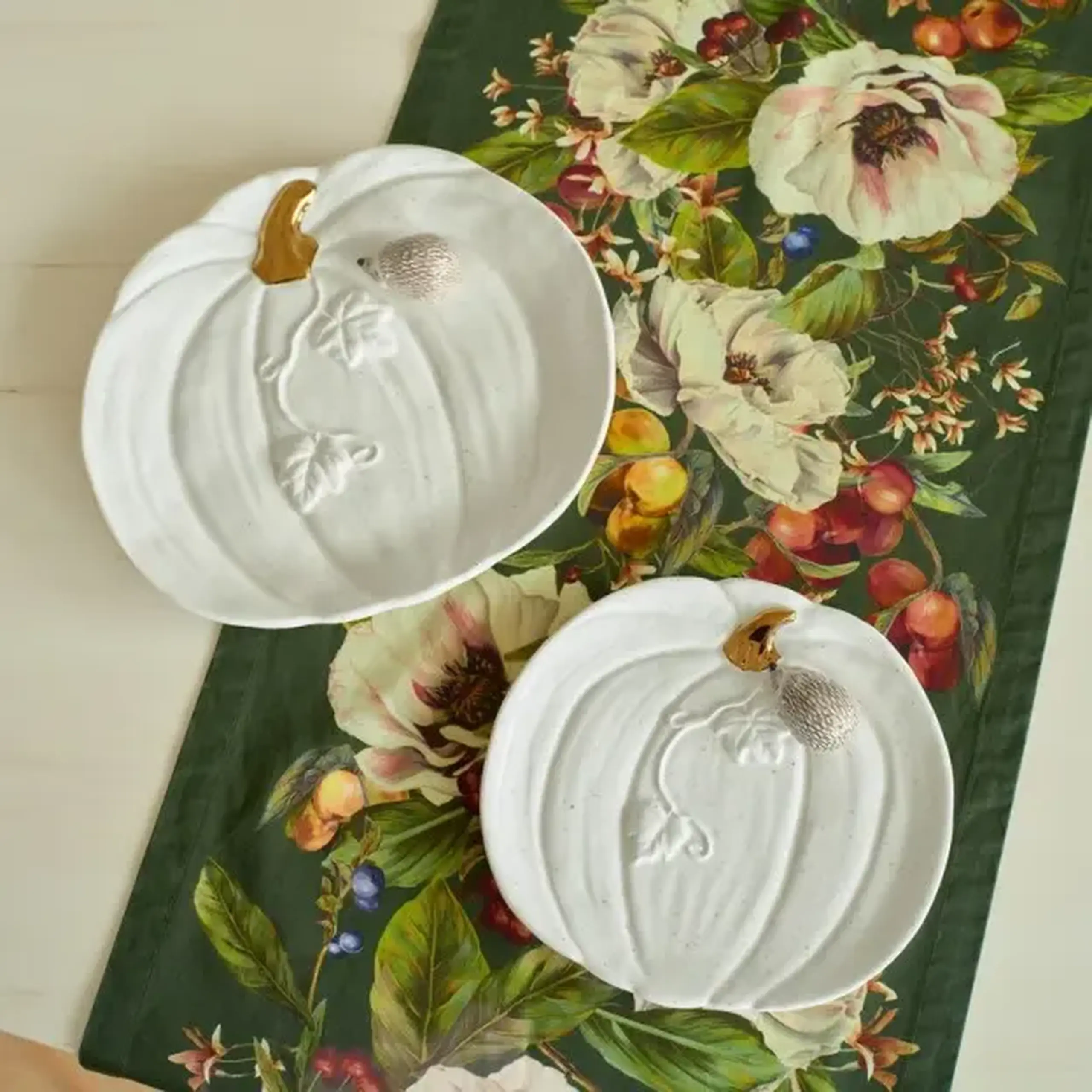 Platou decorativ HEDGIN