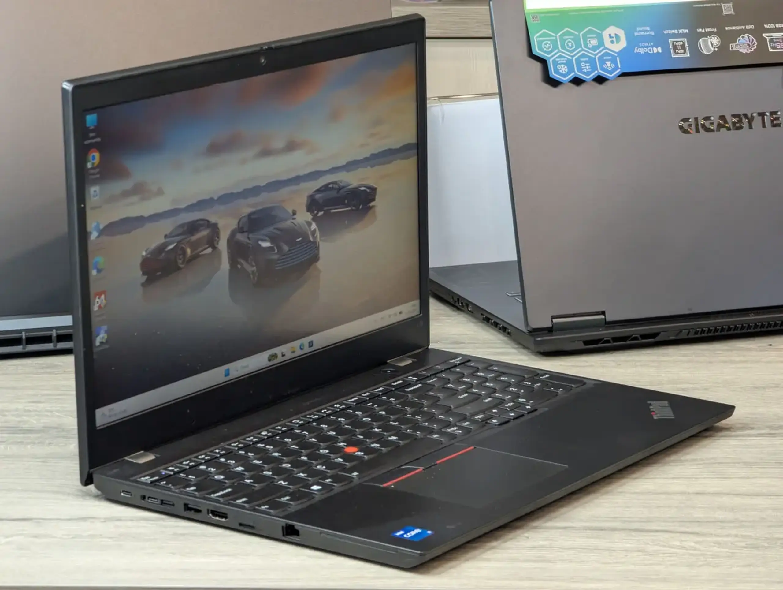Lenovo ThinkPad T15 Gen 2 | Intel Core i7-1165G7 | 16GB | 256GB | 15.6" FHD IPS