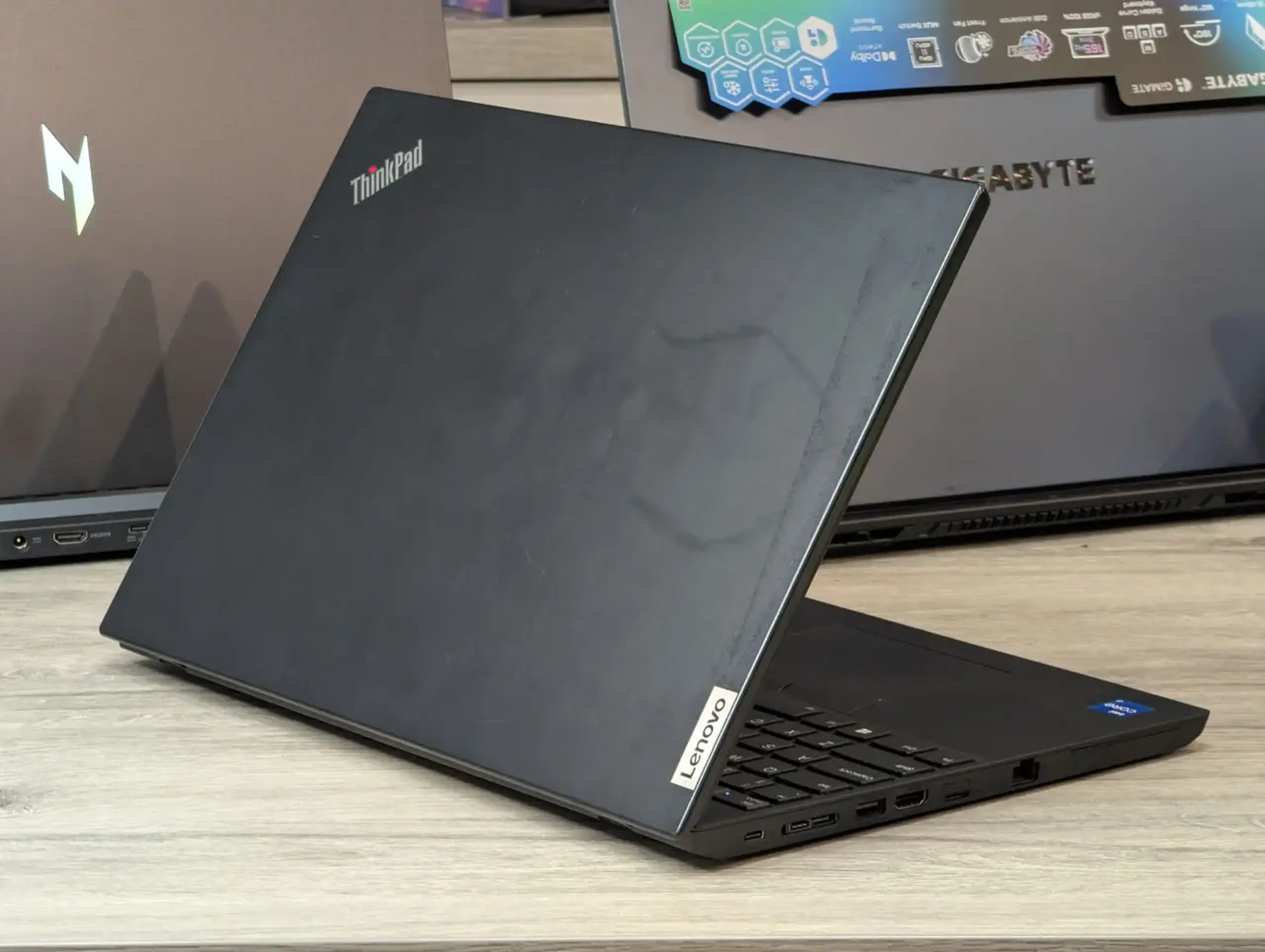 Lenovo ThinkPad T15 Gen 2 | Intel Core i7-1165G7 | 16GB | 256GB | 15.6" FHD IPS