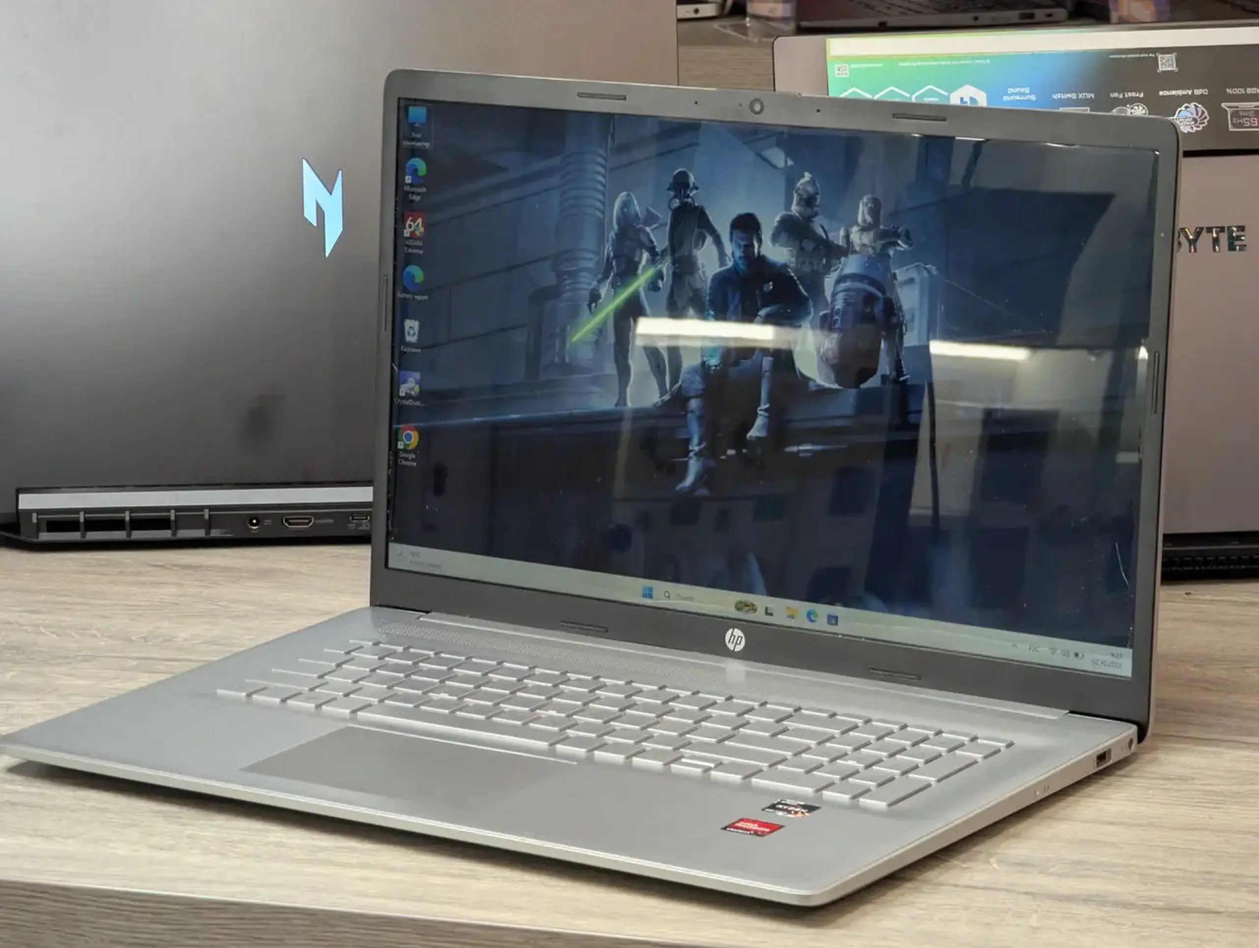 HP Laptop 17-cp0xxx | AMD Ryzen 5 5500U | 12GB | 256GB SSD + 1TB HDD | 17.3" HD+
