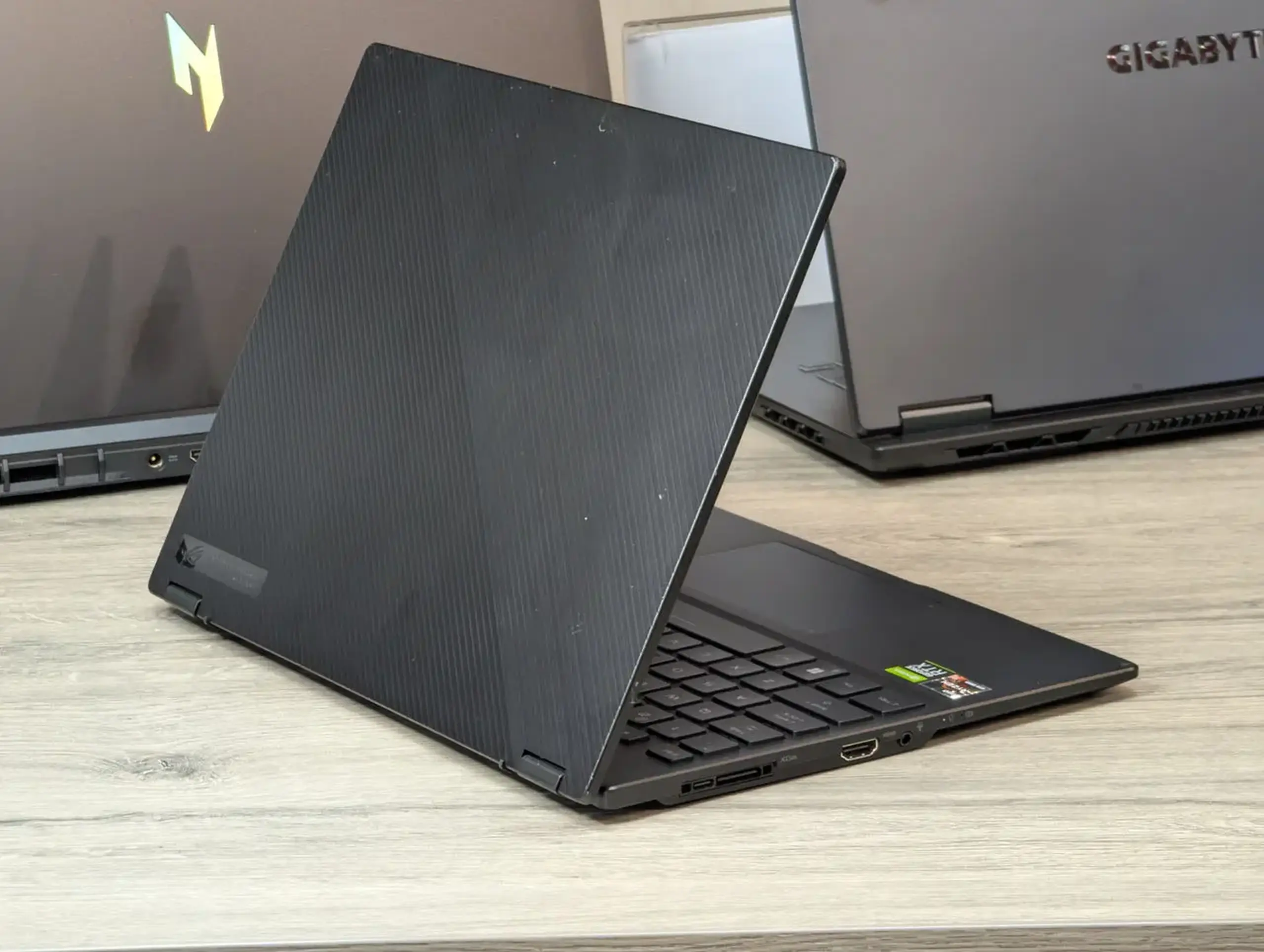 ASUS ROG Flow X13 | AMD Ryzen 9 6900HS | 16GB | 256GB | RTX 3050 Ti | 13.4"